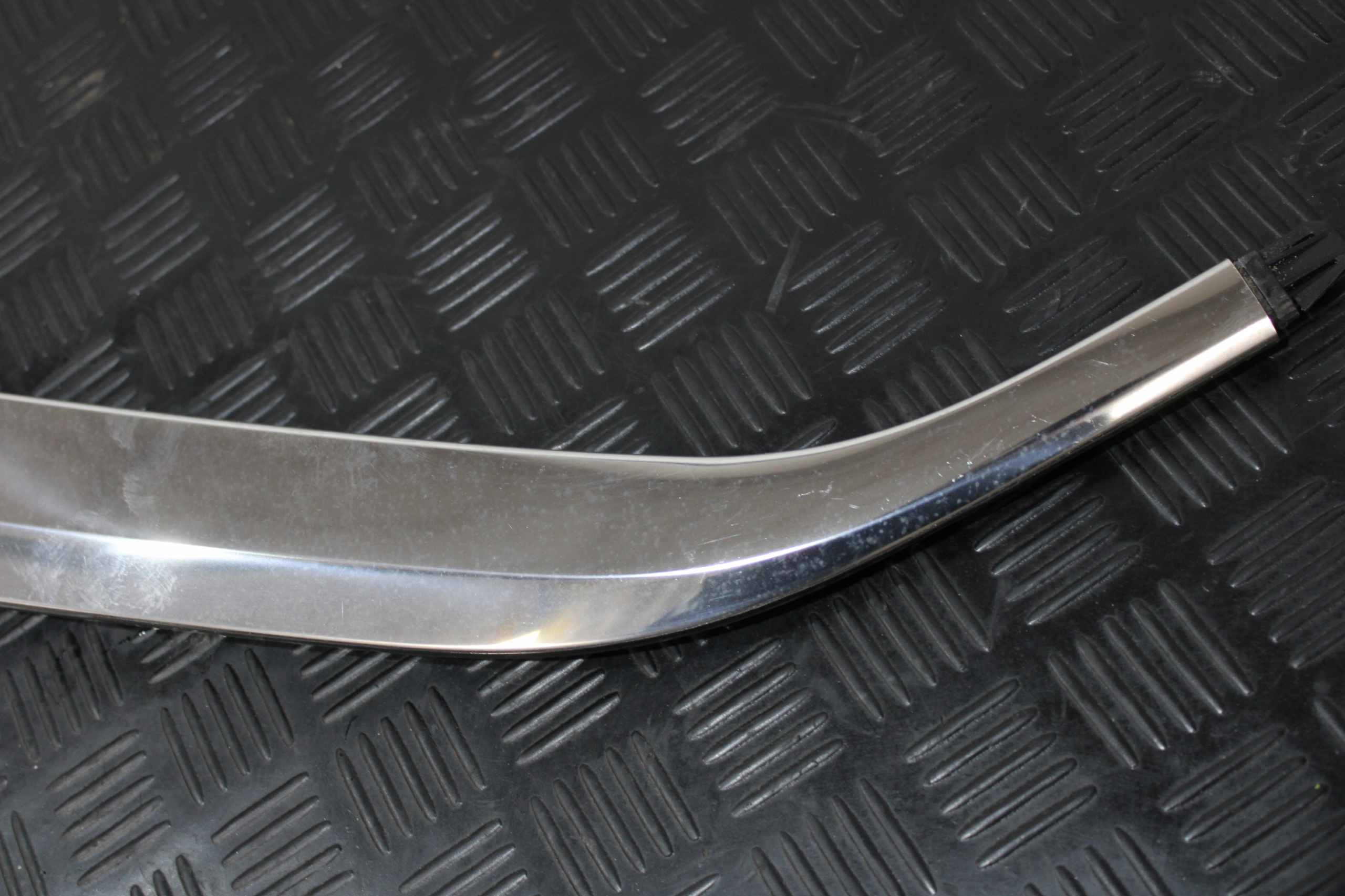 moulding chrome left 9813608877 PEUGEOT 5008 II 2