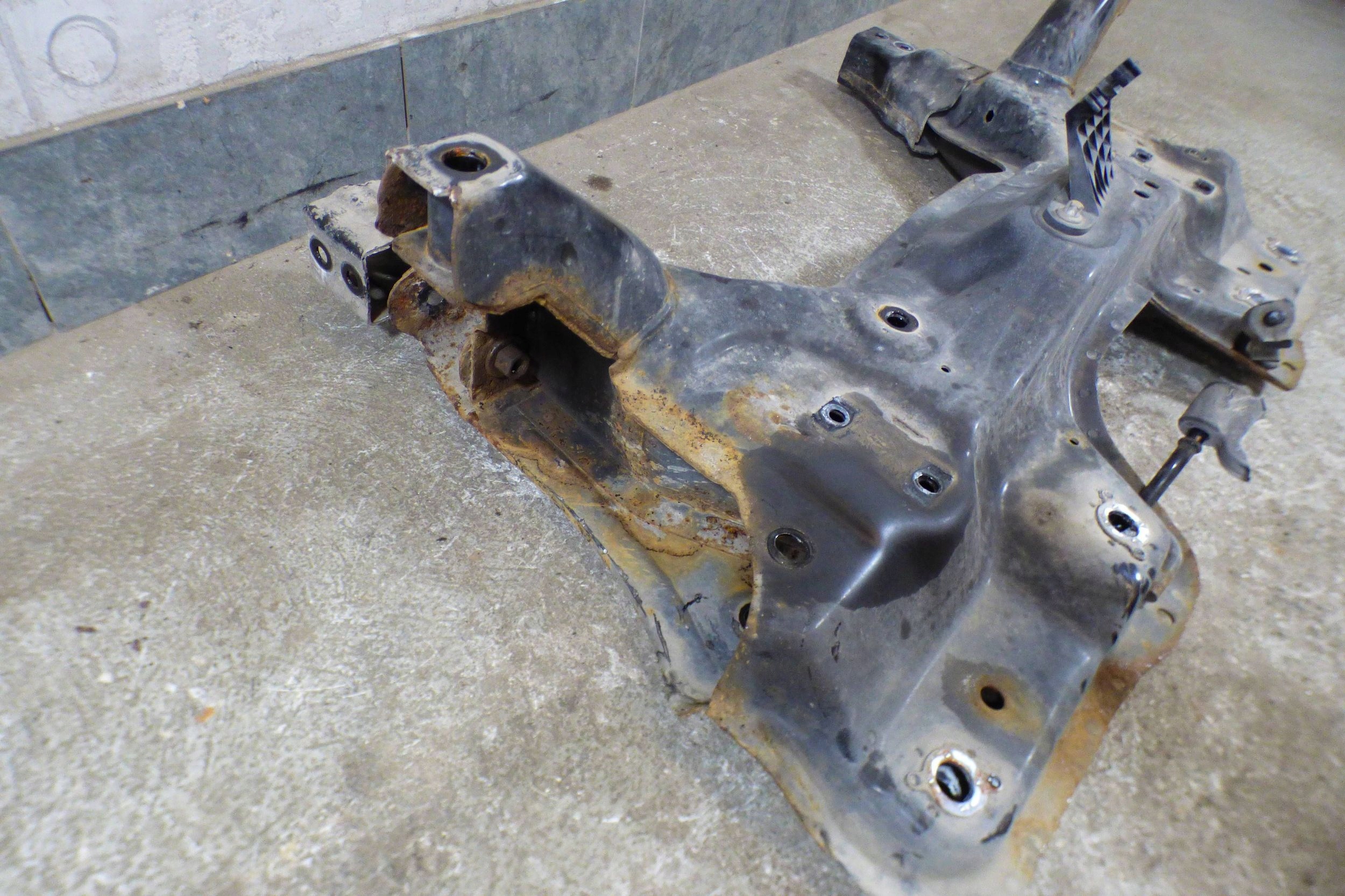 Opel Corsa E Essieu Pont essieu st.BDB 100% PROSTY
