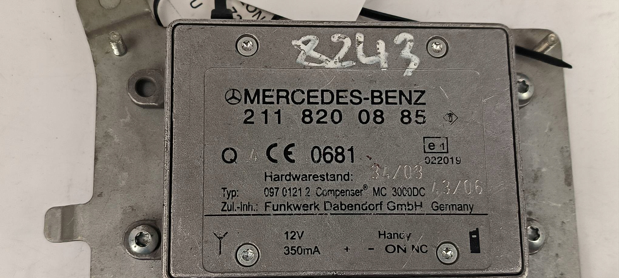 amplifier ANTENY 2118200885 Mercedes-BENZ S 420