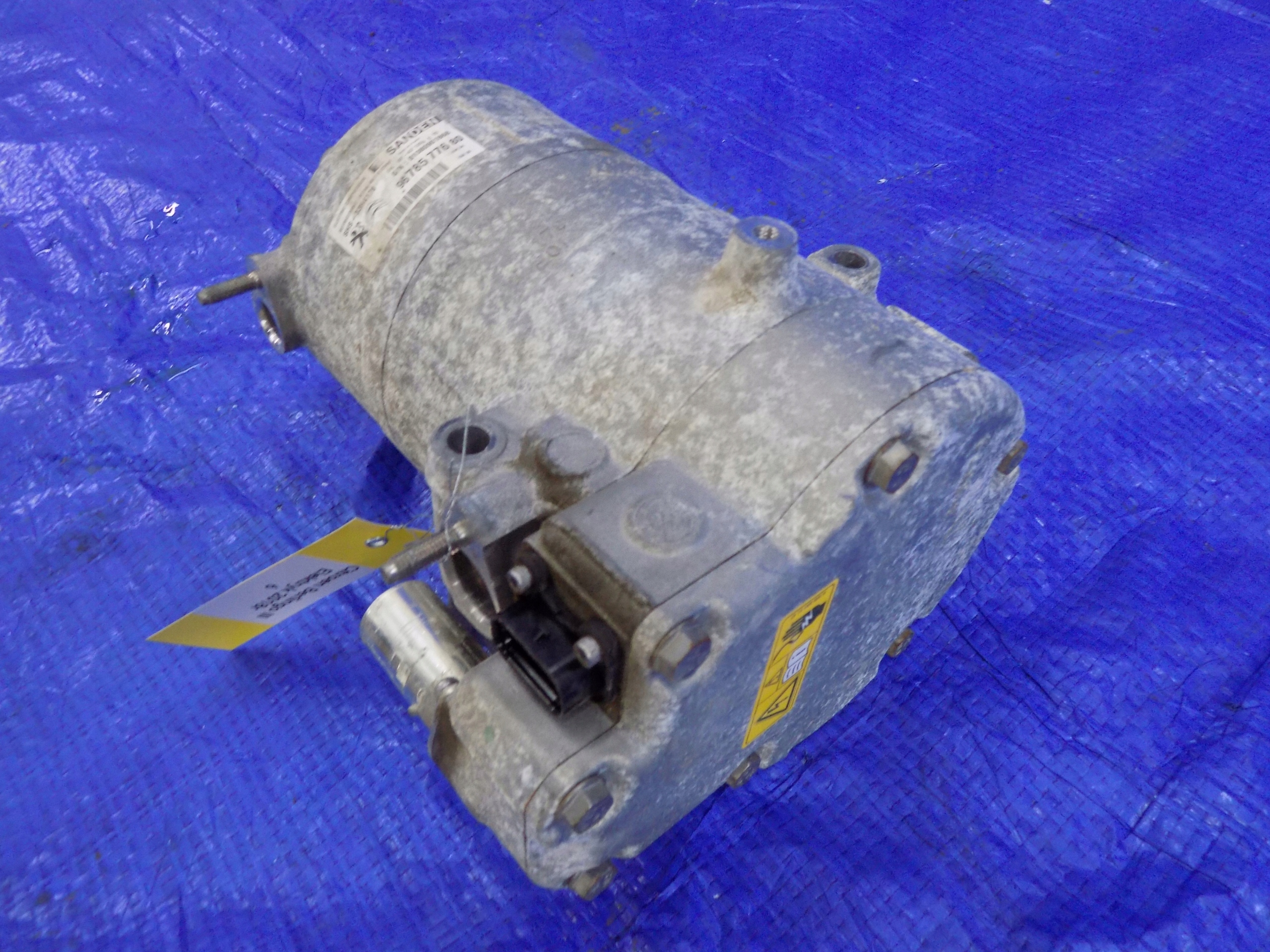 compressor of the air conditioning BERLINGO III ELEKTRYK