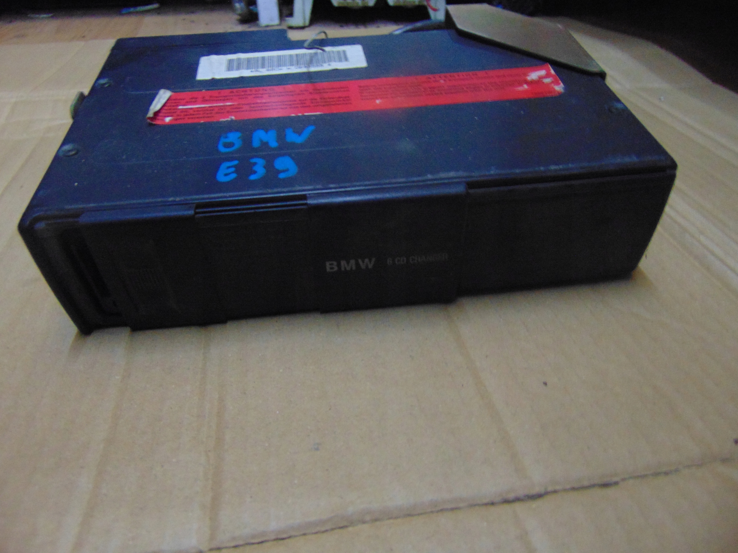 ZMIENIARKA PLYT BMW E39