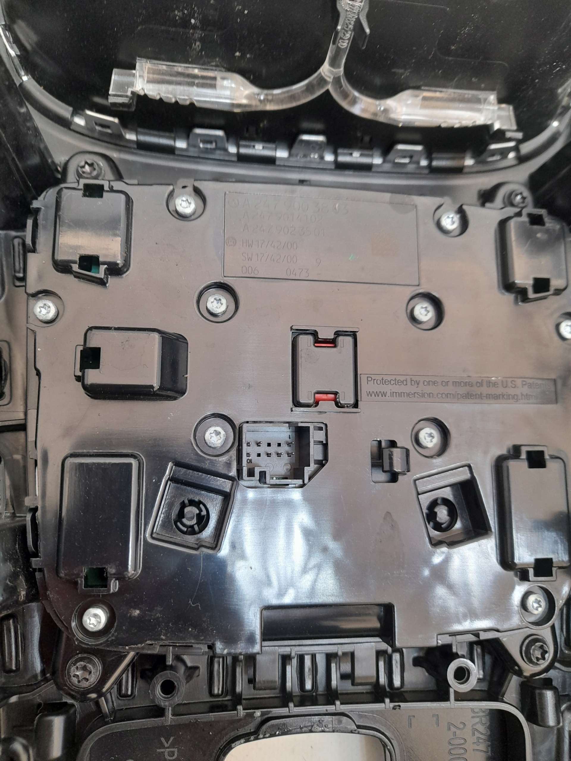 MERCEDES GLA H247 20- панель консоль средняя A1679054700 америка