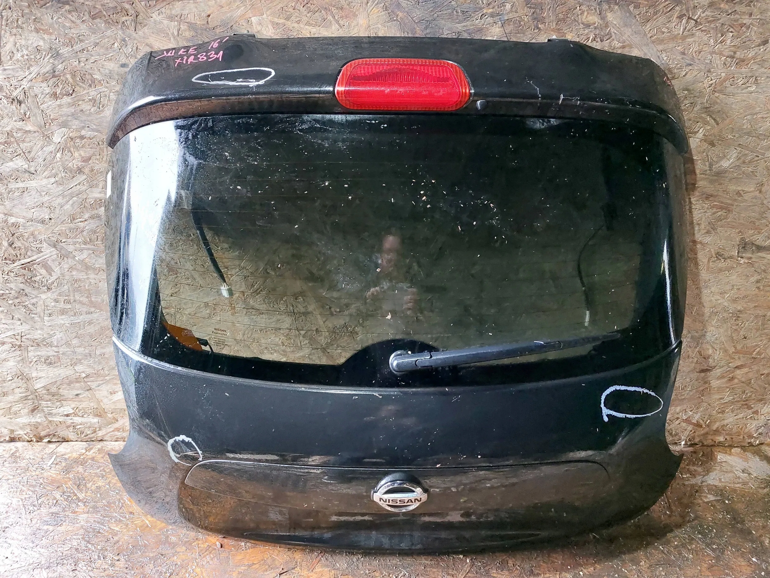 boot door Nissan Juke F15 10