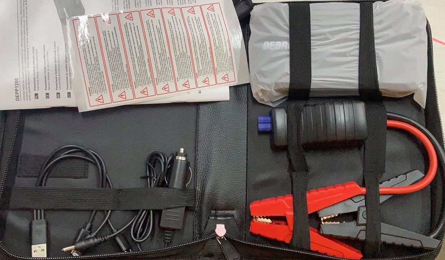 Powerbank Z Funkcja Rozruchu Silnika 12000mAh Model DEPP1200