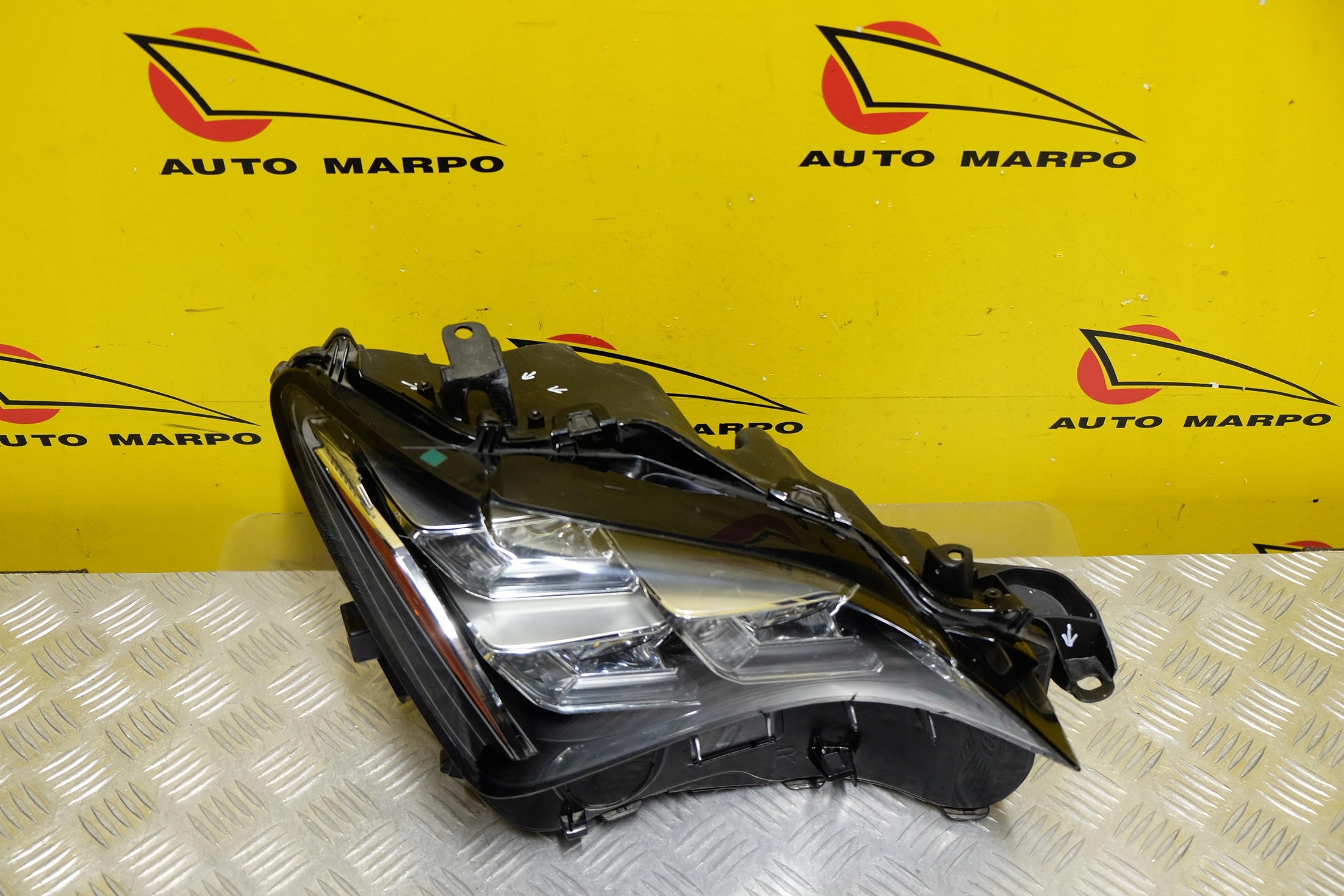 LEXUS RC RC200T RC300H RCF REFLEKTOR LED LAMPA USA Wersja Amerykańska