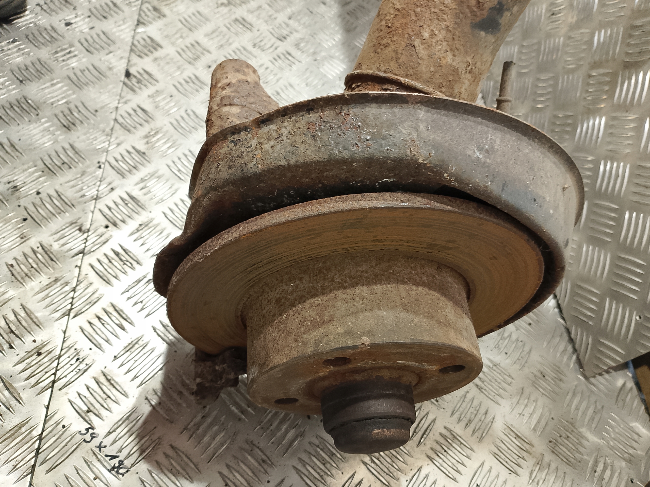 Achsträger träger heck hinten AUDI 80 B4 Sedan