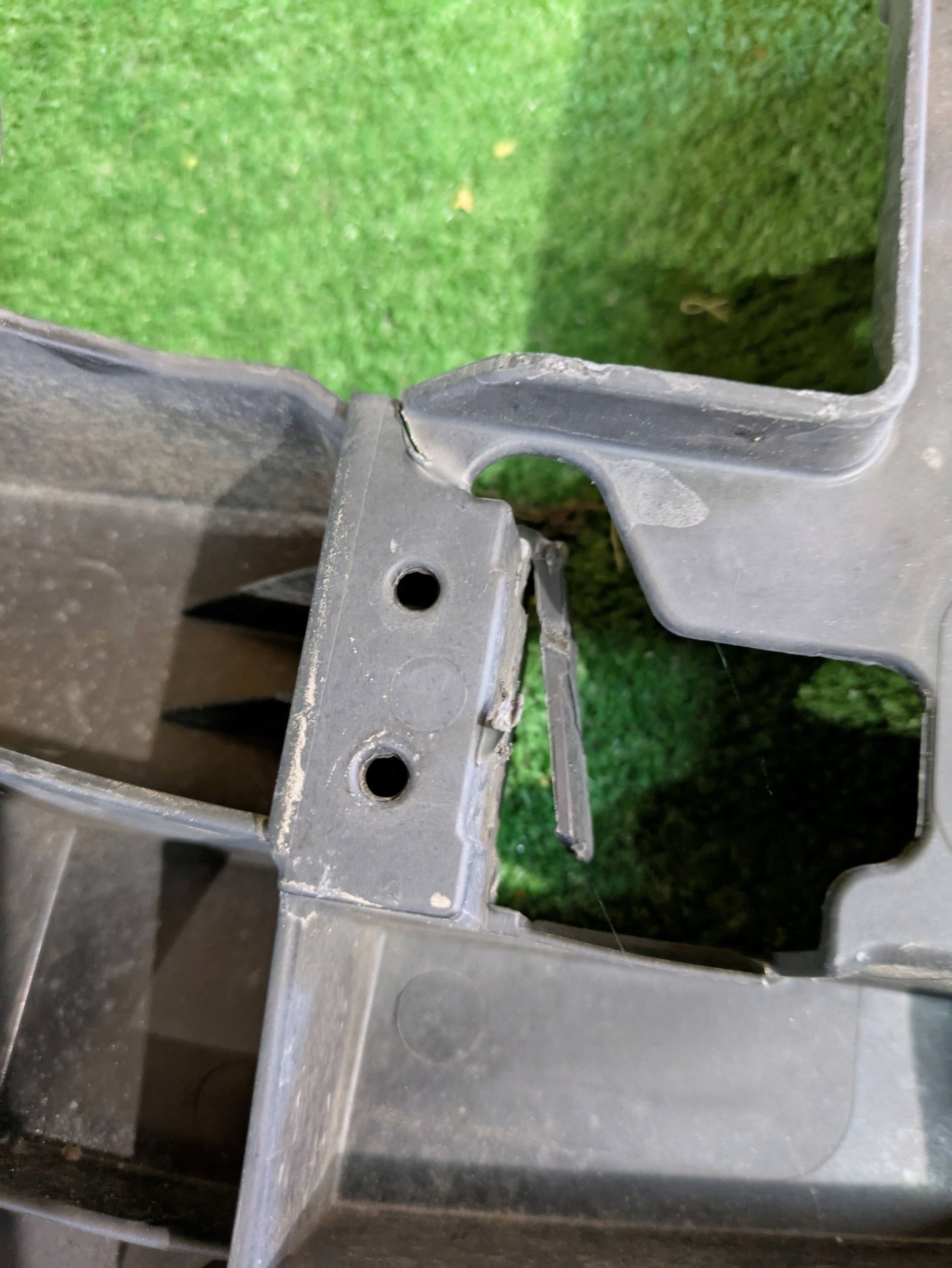 cover below front bumper front TOYOTA CAMRY VII 17- NR.105
