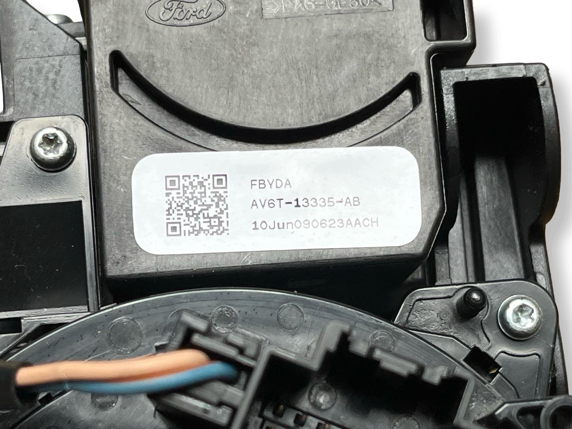 Commodo essuie glace Ford C-Max 2 2010 AV6T-13N064-AD