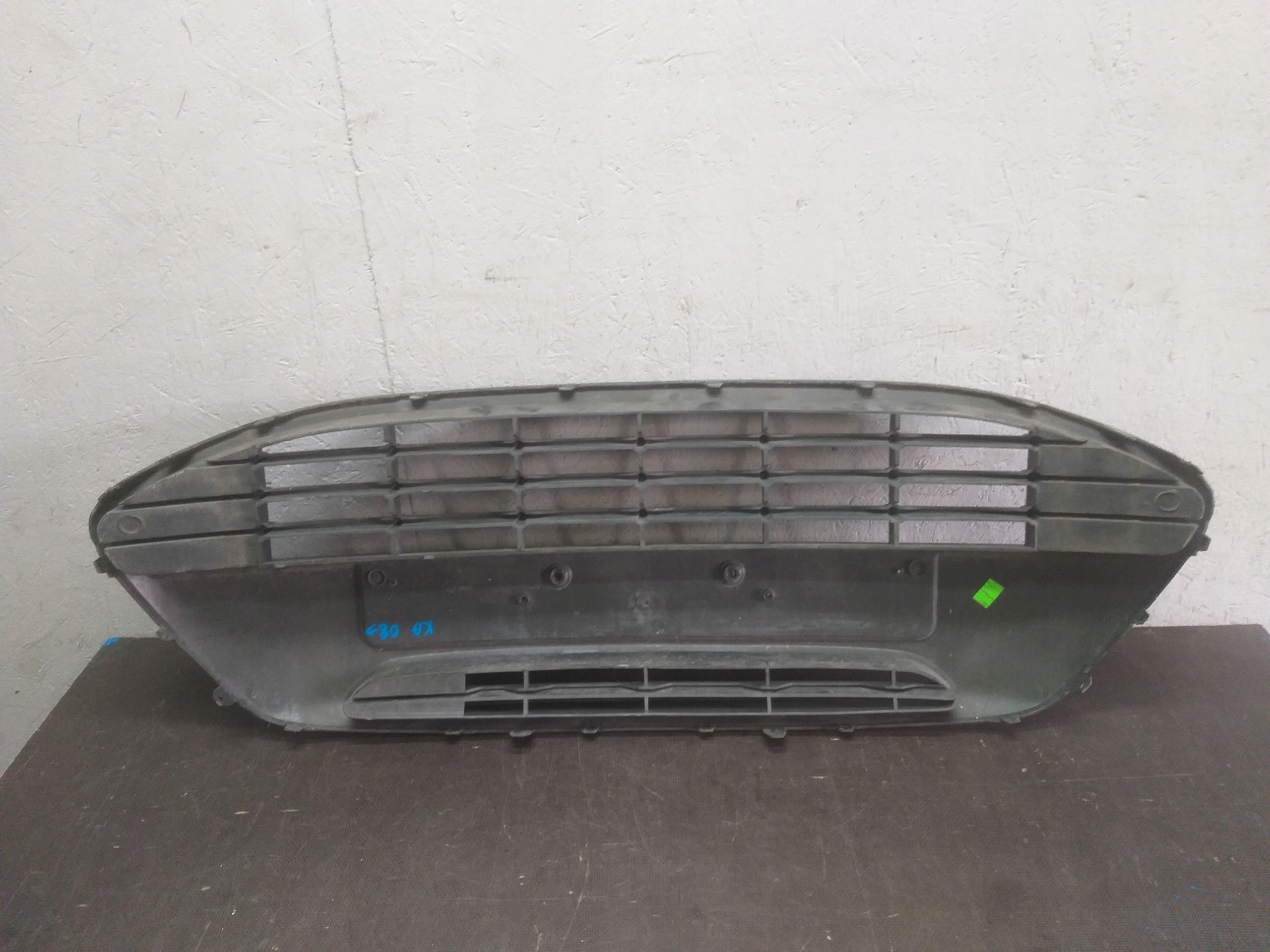 BUMPER FRONT GRID CENTRAL FORD KA 08- 735437417