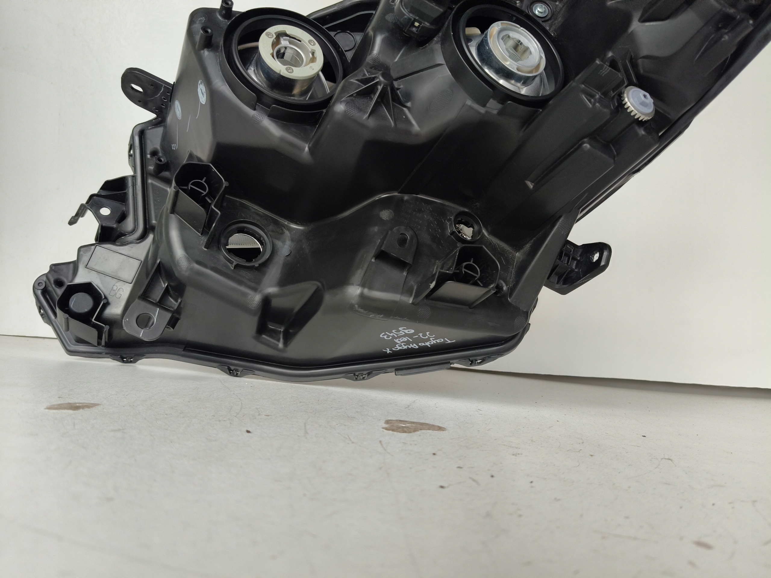 light right REFLEKTOR TOYOTA AYGO X 22