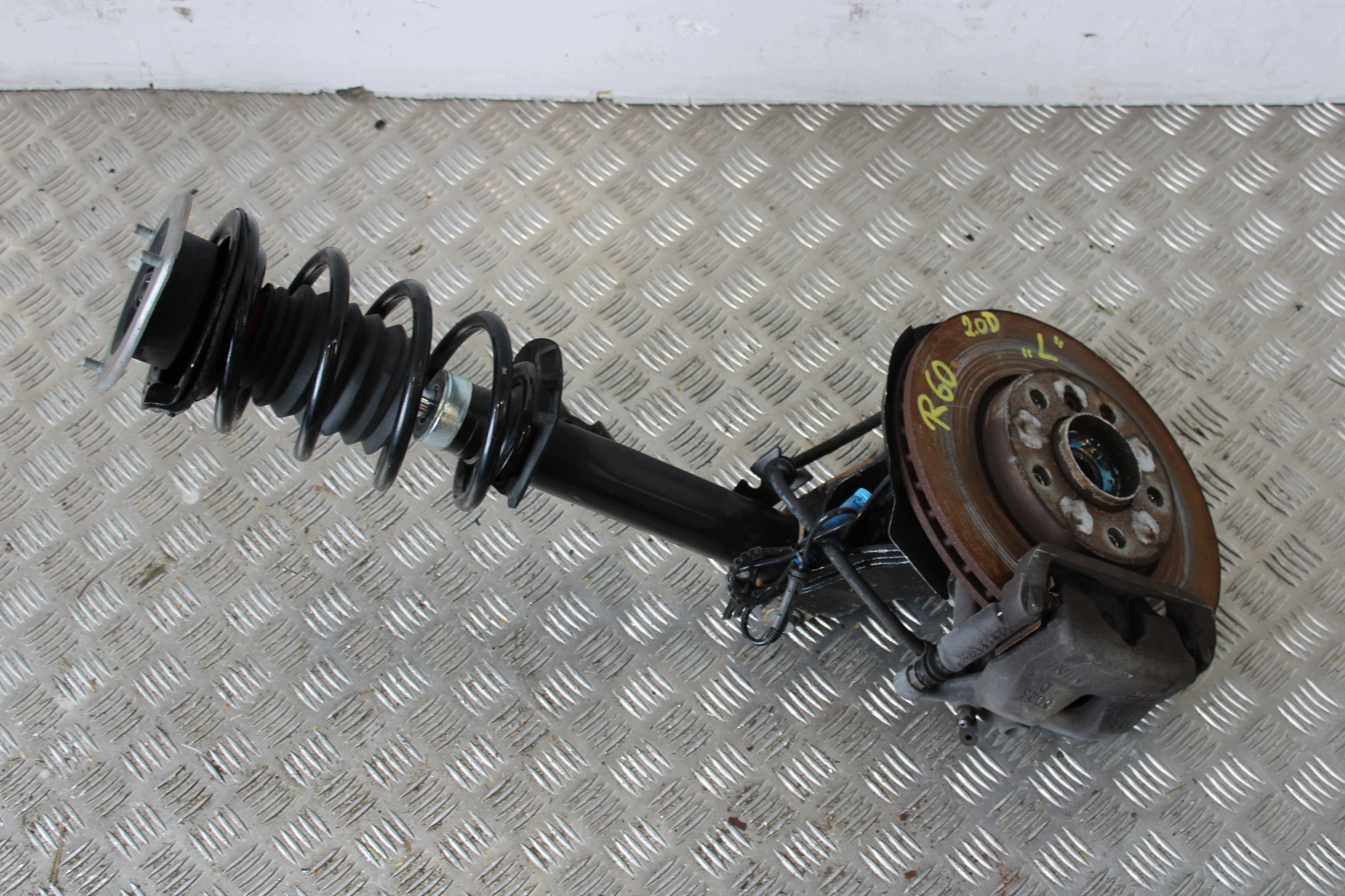 swing shock absorber McPherson left front MINI COUNTRYMAN R60 2.0D