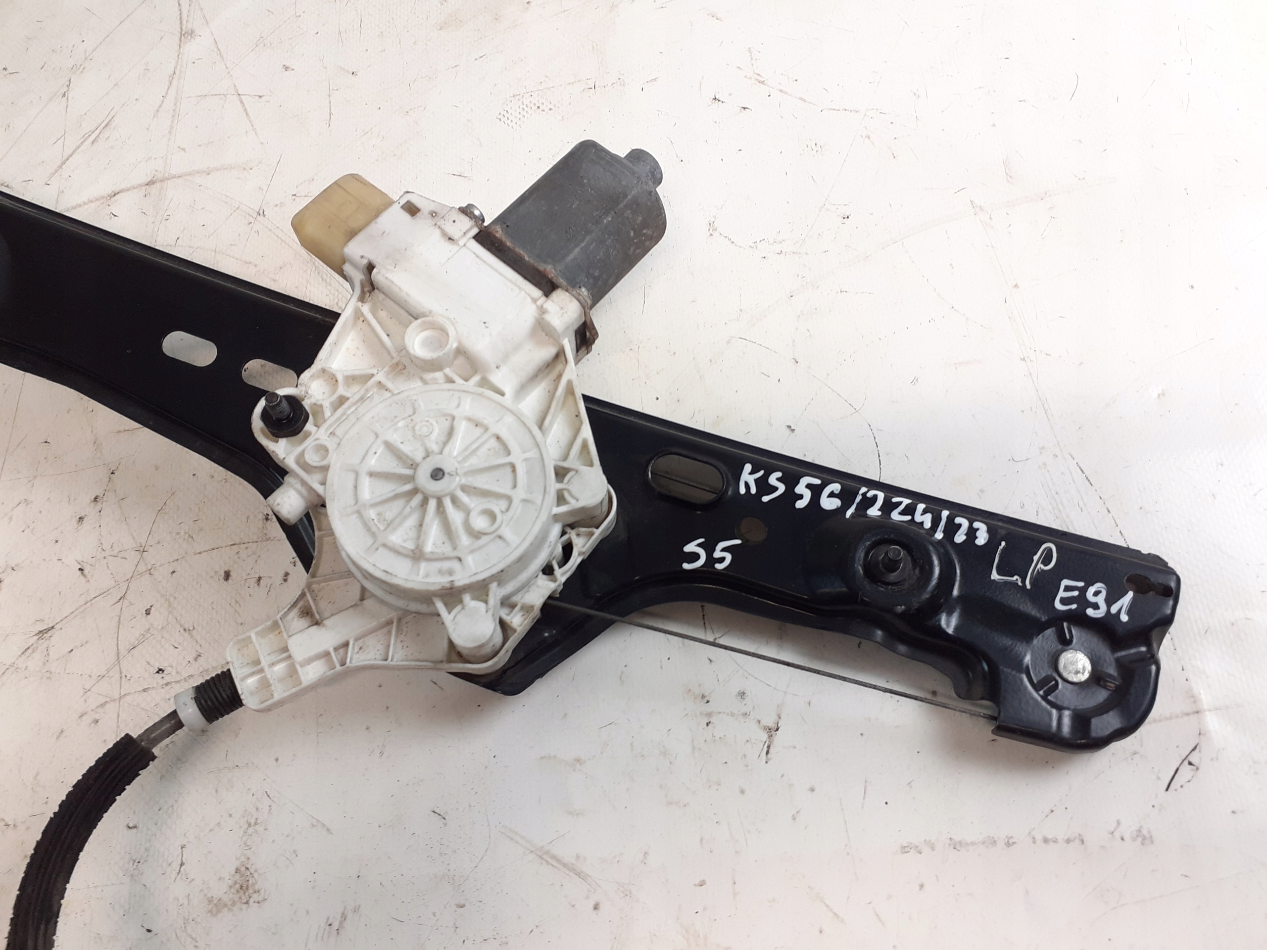 window regulator front left BMW E91
