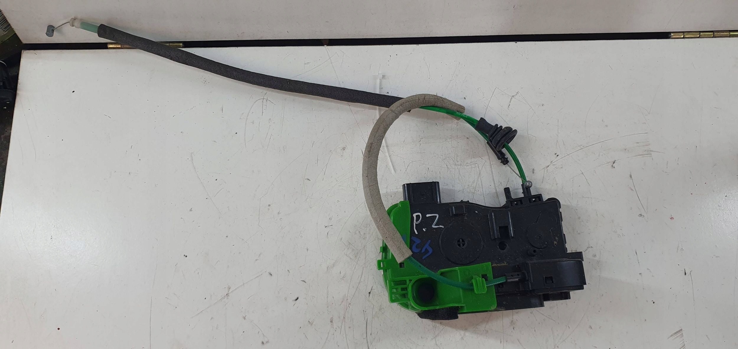 Hyundai i40 lock door tylnych right rear part