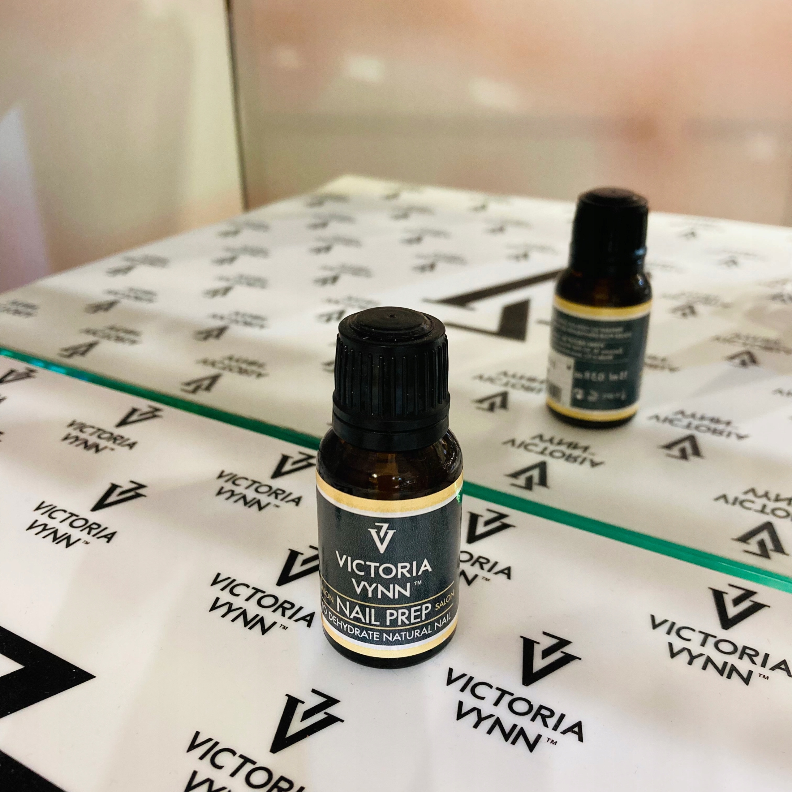 VICTORIA VYNN| Nail Prep Odtłuszczacz 15ml Zakres pojemności 0-49 ml