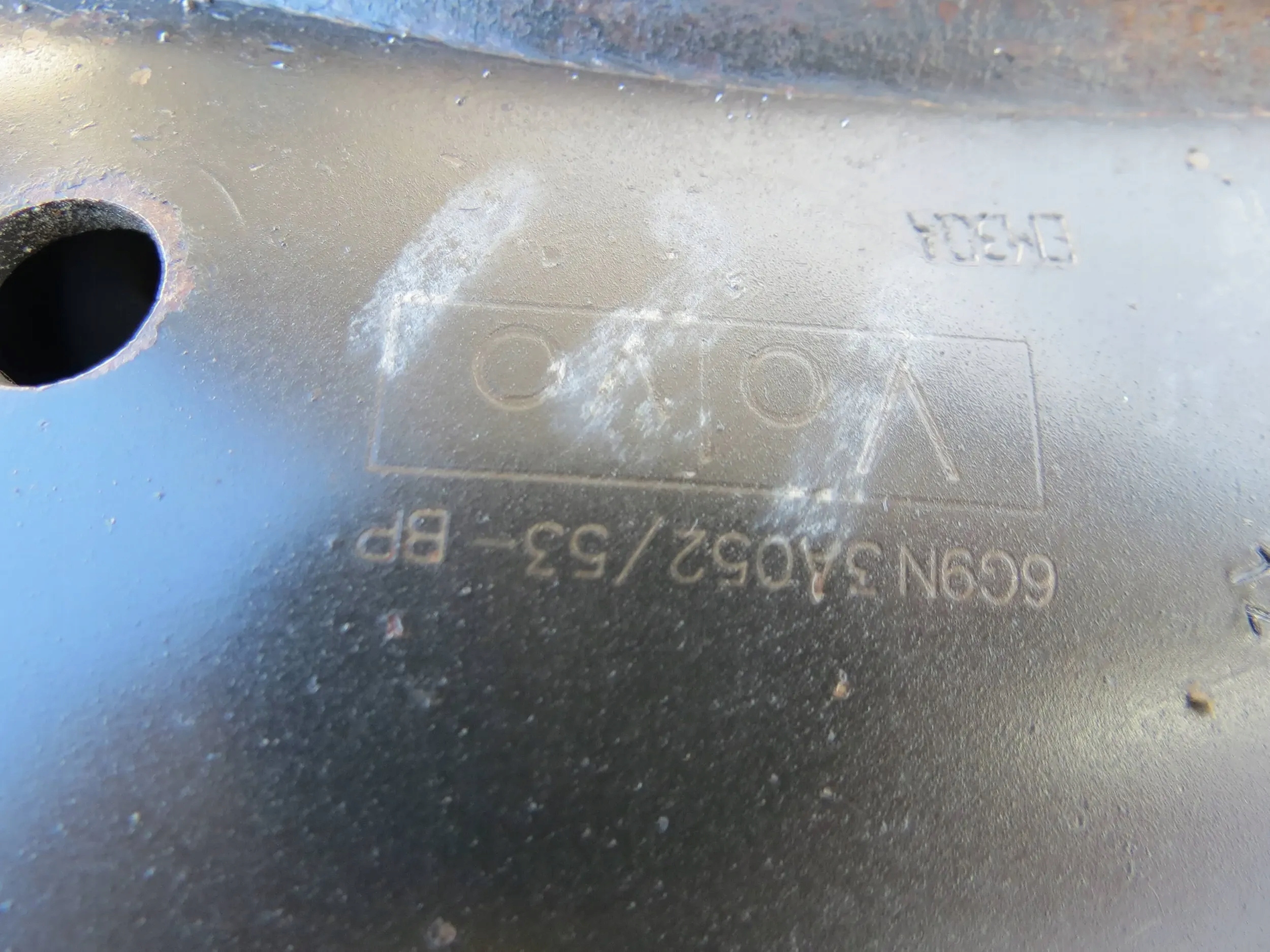 arm front left VOLVO V60 6G9N3A052