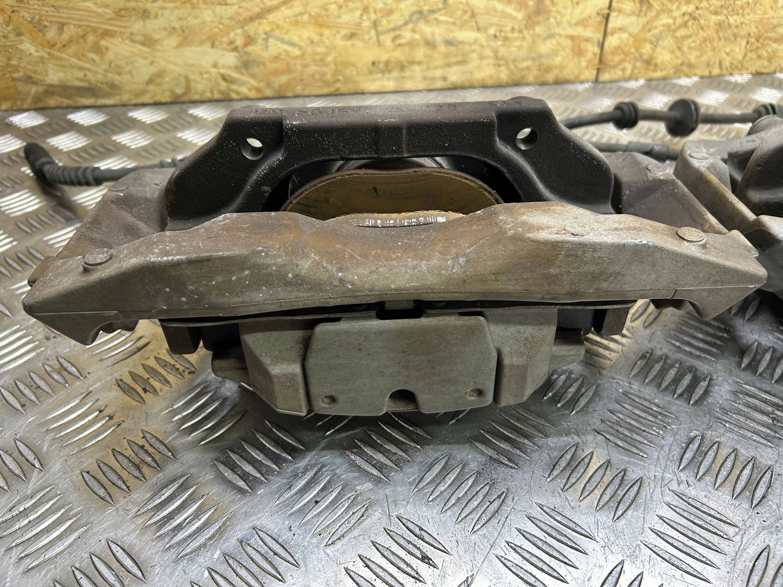 calipers brake front 60/36 BMW F06 650i 2013