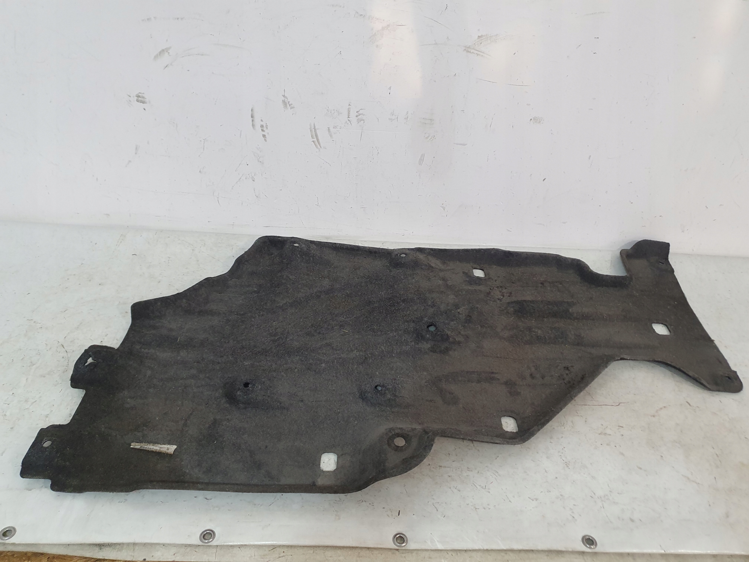 CHRYSLER PACIFICA 16- cover chassis rear part 68244845AD