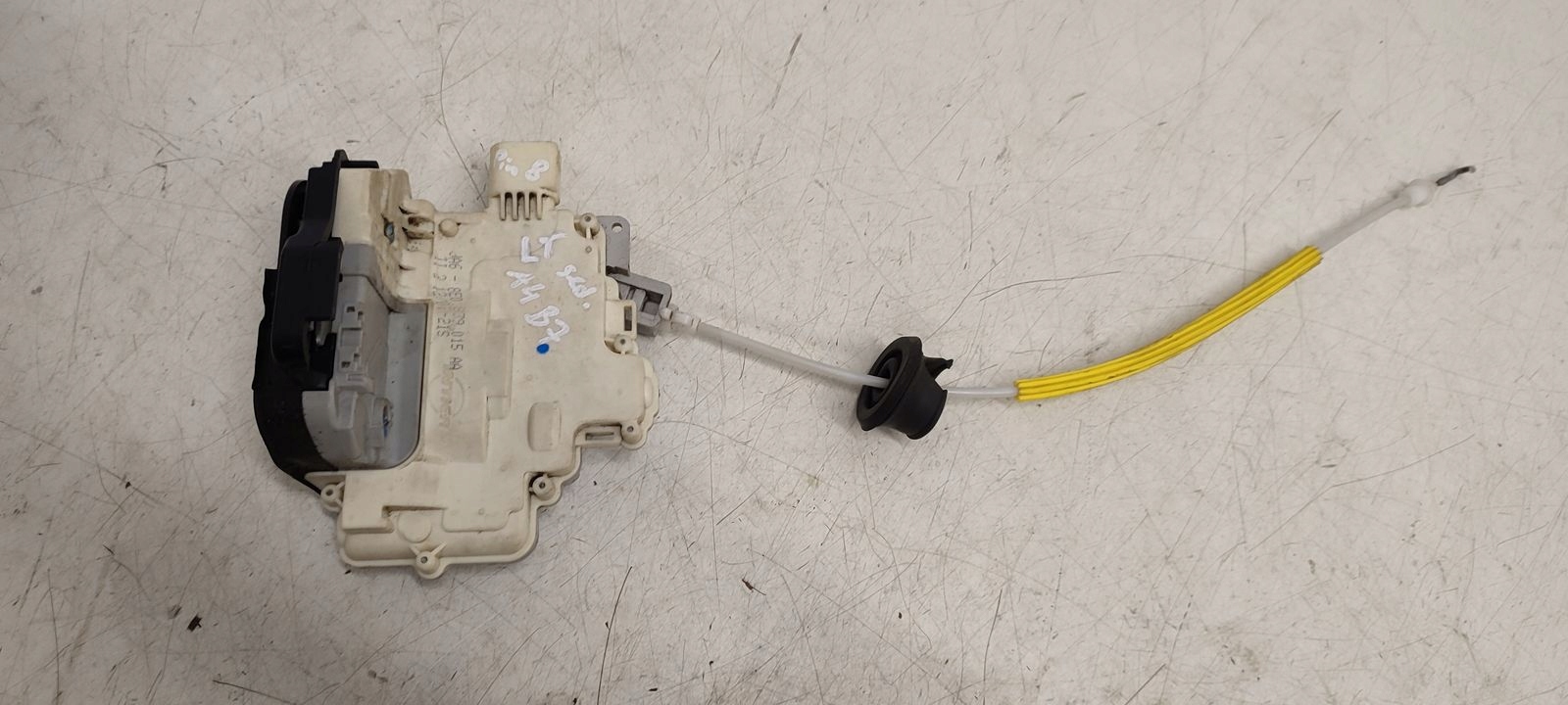 lock door rear part rear left Audi A4 B7 1,8TB