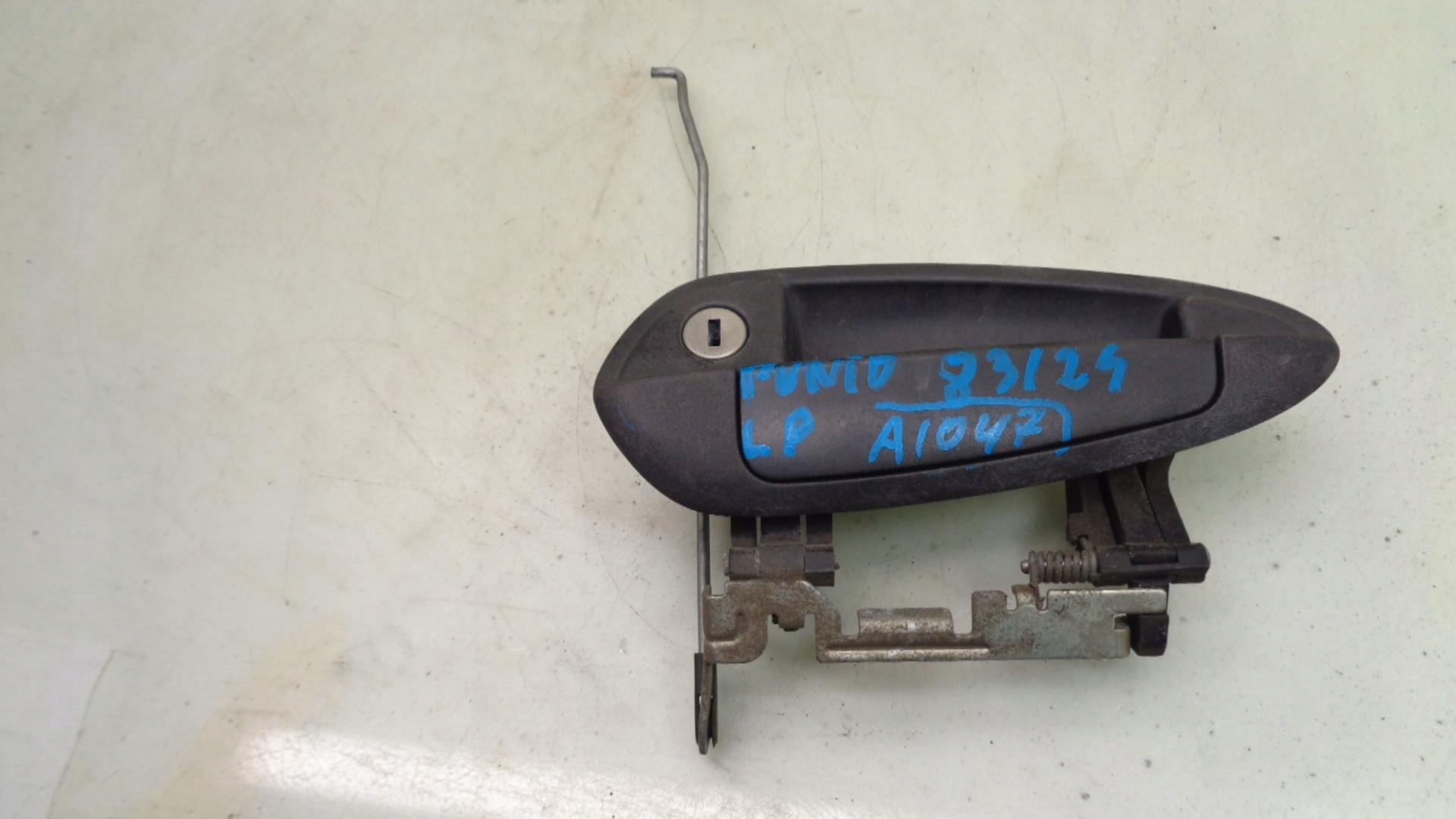 KLAMKA DRZWI LEWY PRZÓD FIAT GRANDE PUNTO 1.4B 57KW 07R