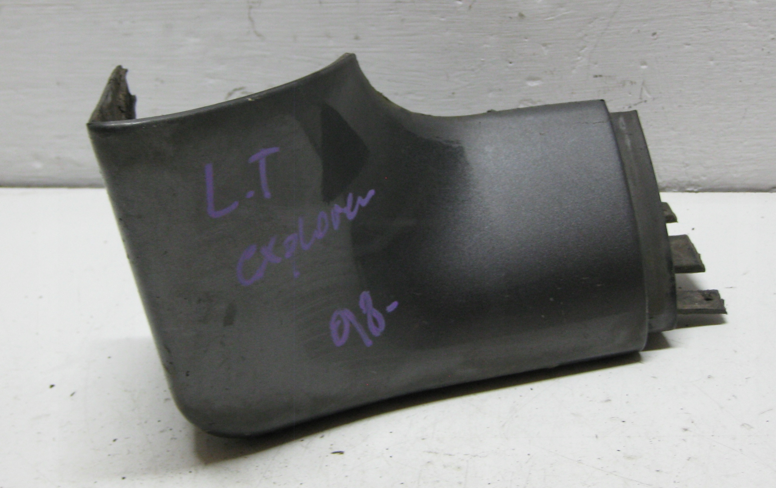 FORD EXPLORER II FL 98R corner mouldings PROGOWEJ left rear part