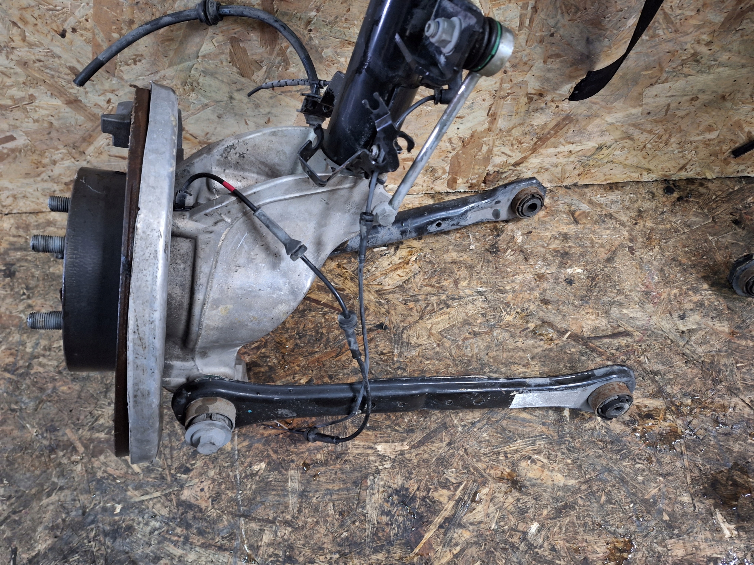McPherson rear part swing right left Range Rover Evoque 11-18