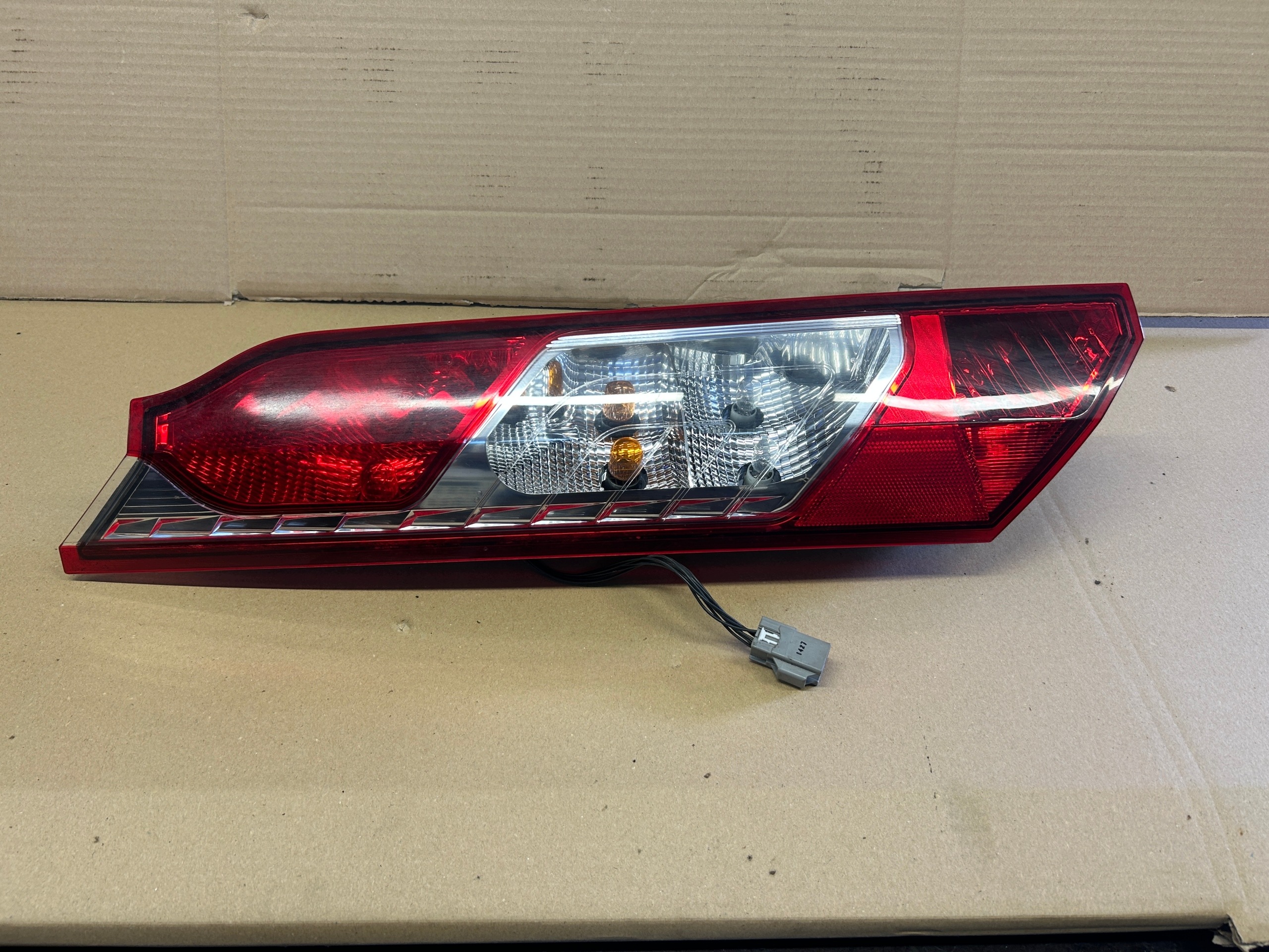 FORD TRANSIT CONNECT MK2 light left rear part DT1113405AB