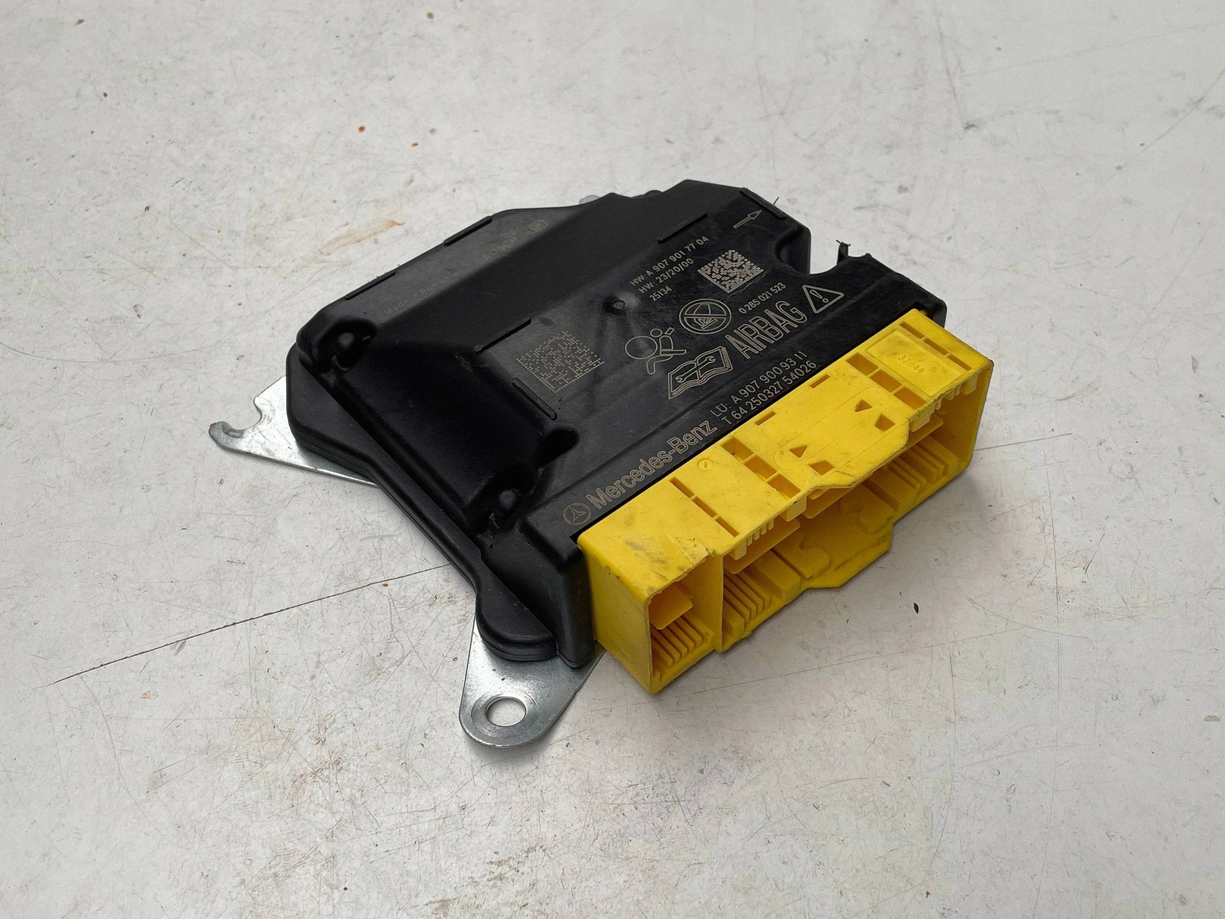 control unit airbag MERCEDES-BENZ SPRINTER W907 W910 A9079009311 @M