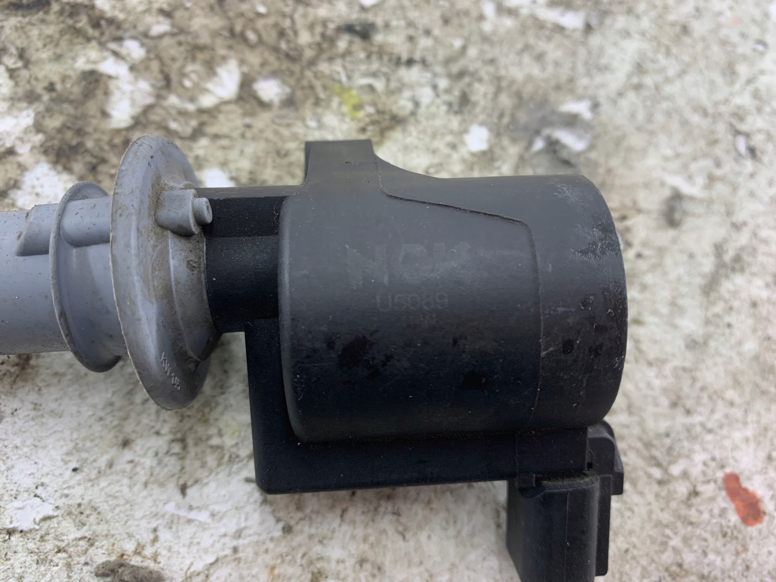FORD MAVERICK II 3.0 V6 coil ignition U5089