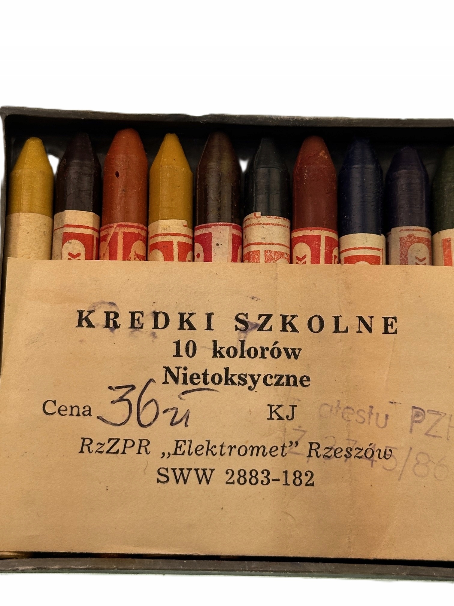 Kredki szkolne Elektromet Rzeszów PRL 10 kolorów 1986 r