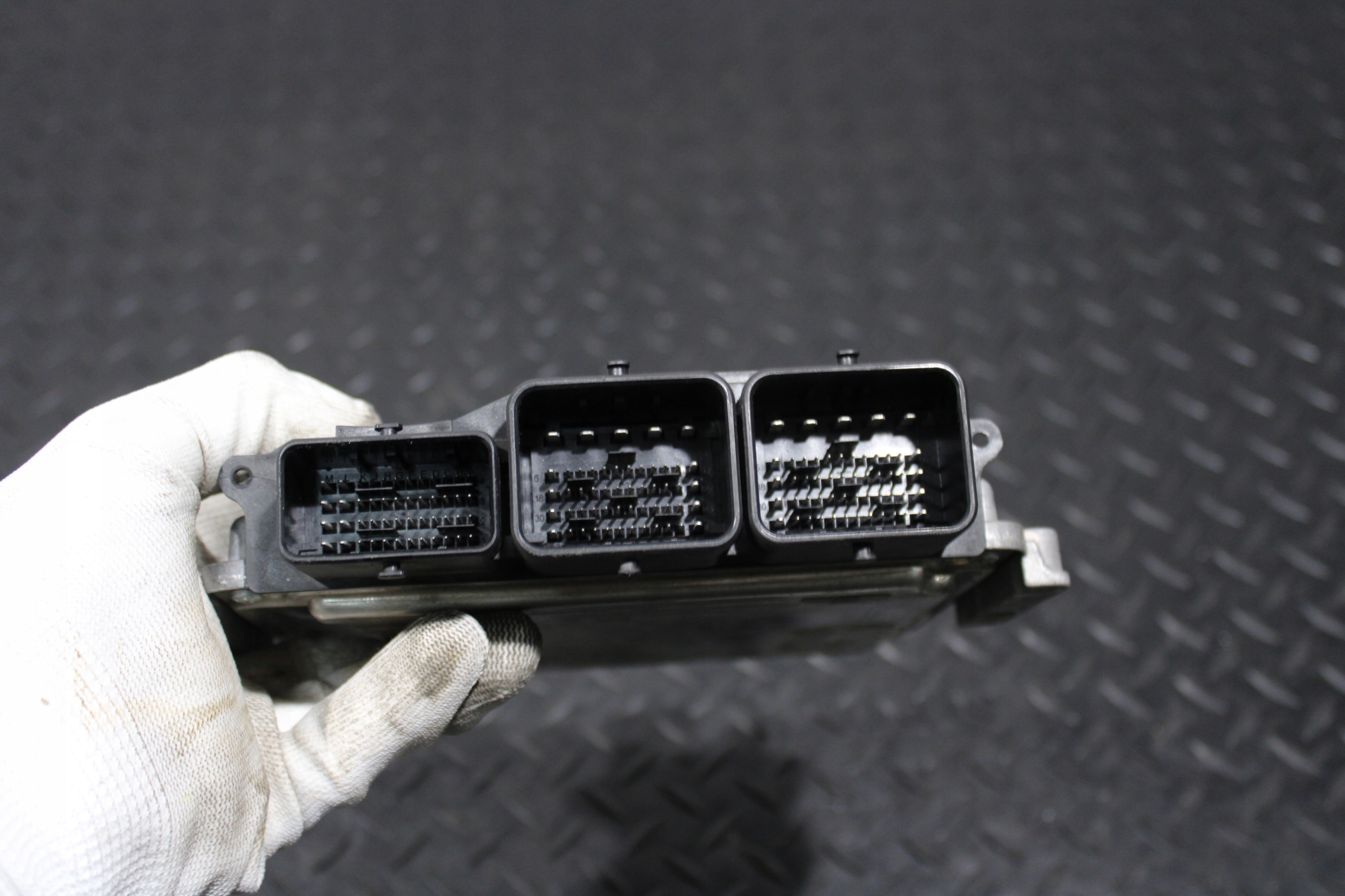 control unit computer of the engine LAND ROVER EVOQUE L538 EJ32-12C520-VC