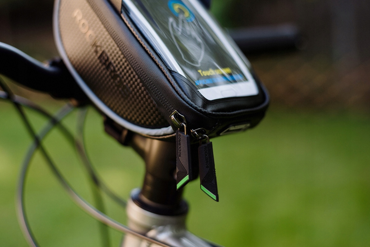 Torba Sakwa Na Rower na mostek ROCKBROS 010-4BK Uchwyt na telefon Marka RockBros