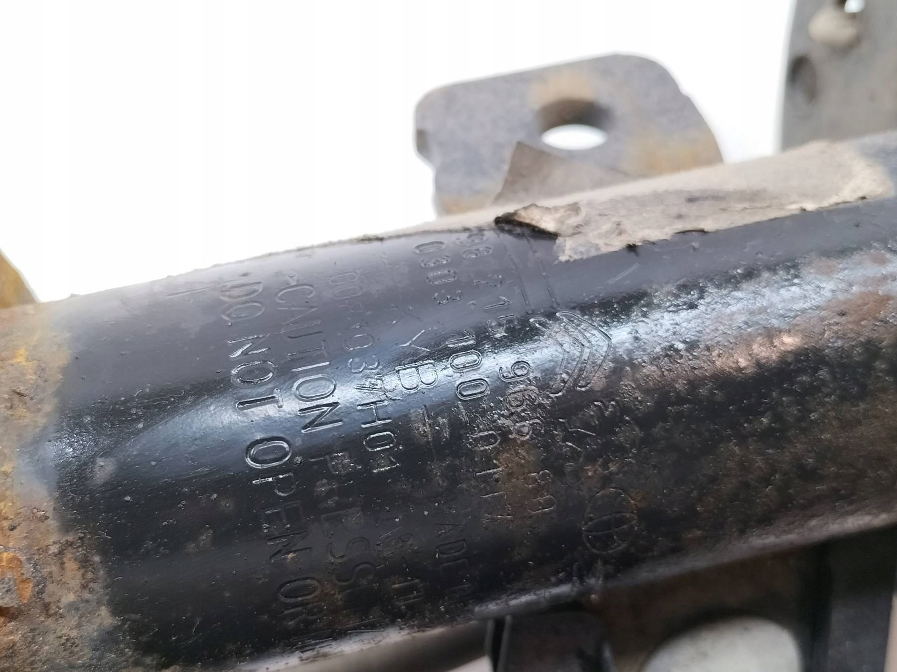 shock absorber left front 2.0 HDI Toyota ProAce II (2016- )
