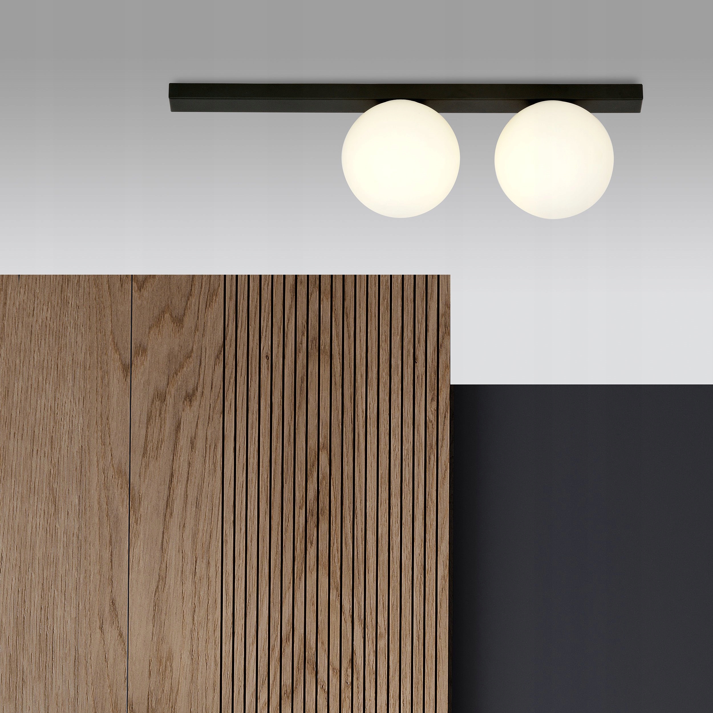 Dvě perličky zavěšené na trámu, poloplafon Fit do předsíně