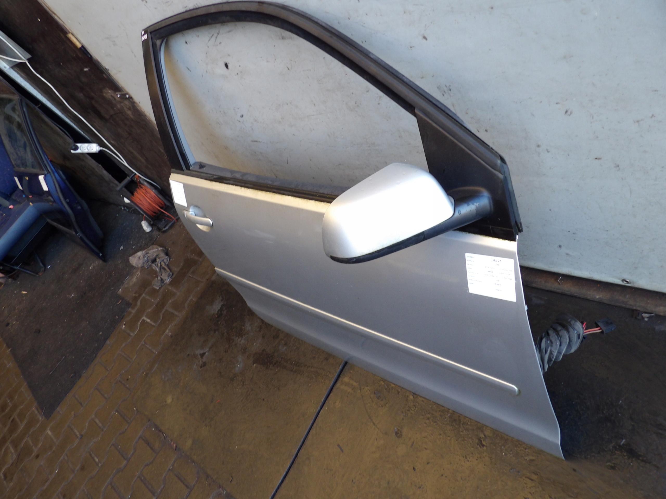 Volkswagen Polo IV 9N door front right HB 3D