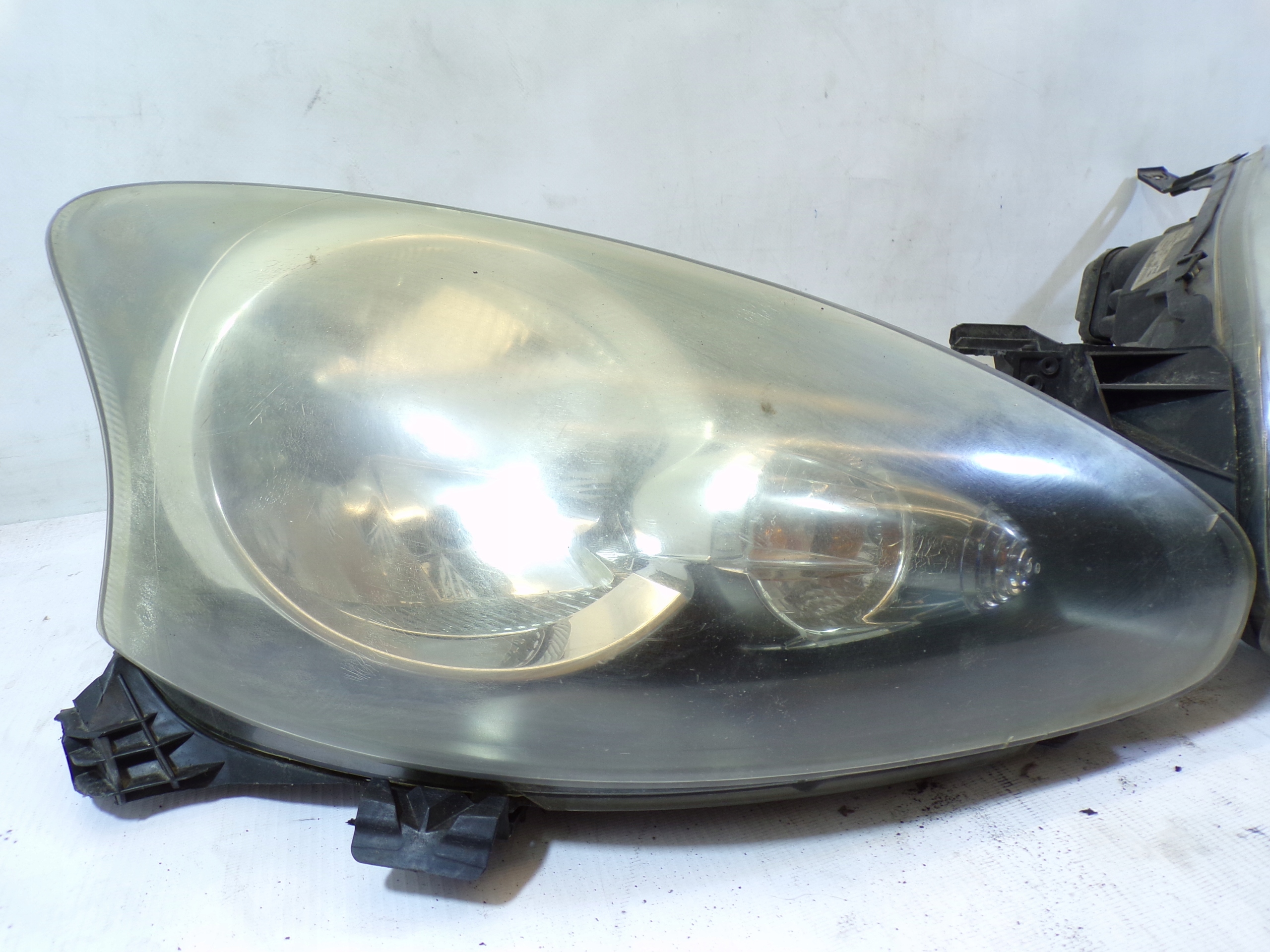 lights front front left right TOYOTA AYGO (K)