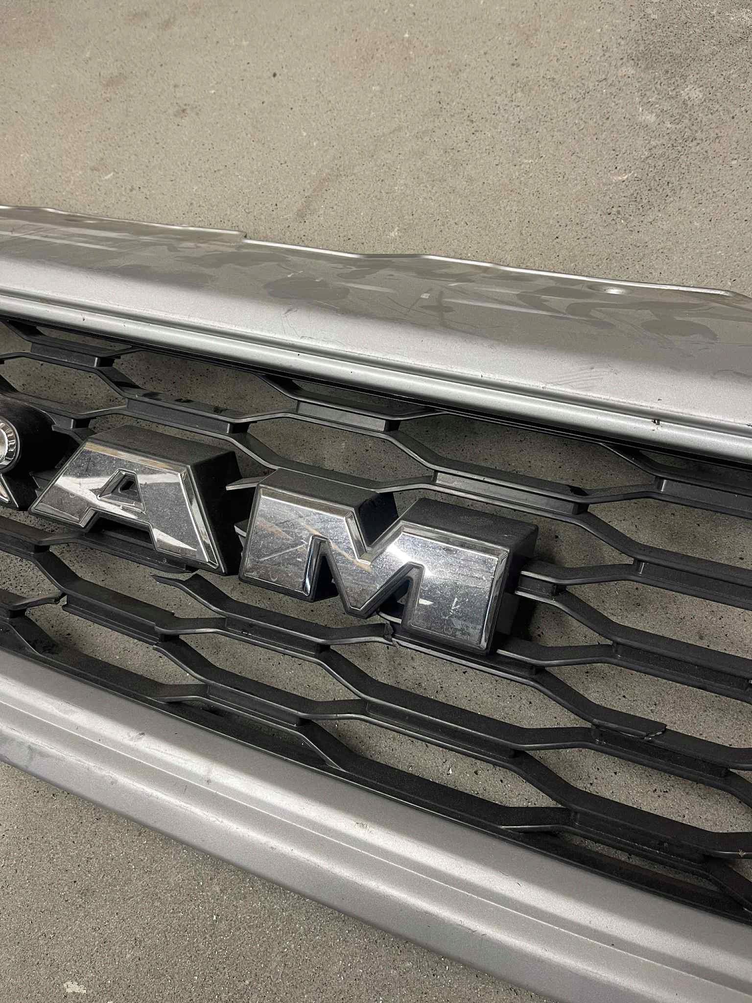 решетка радиатора RAM 2019 2020 2021 2022