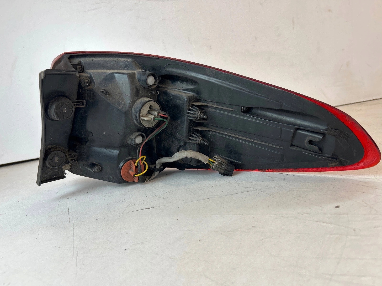 light rear part rear left Kia Carens IV