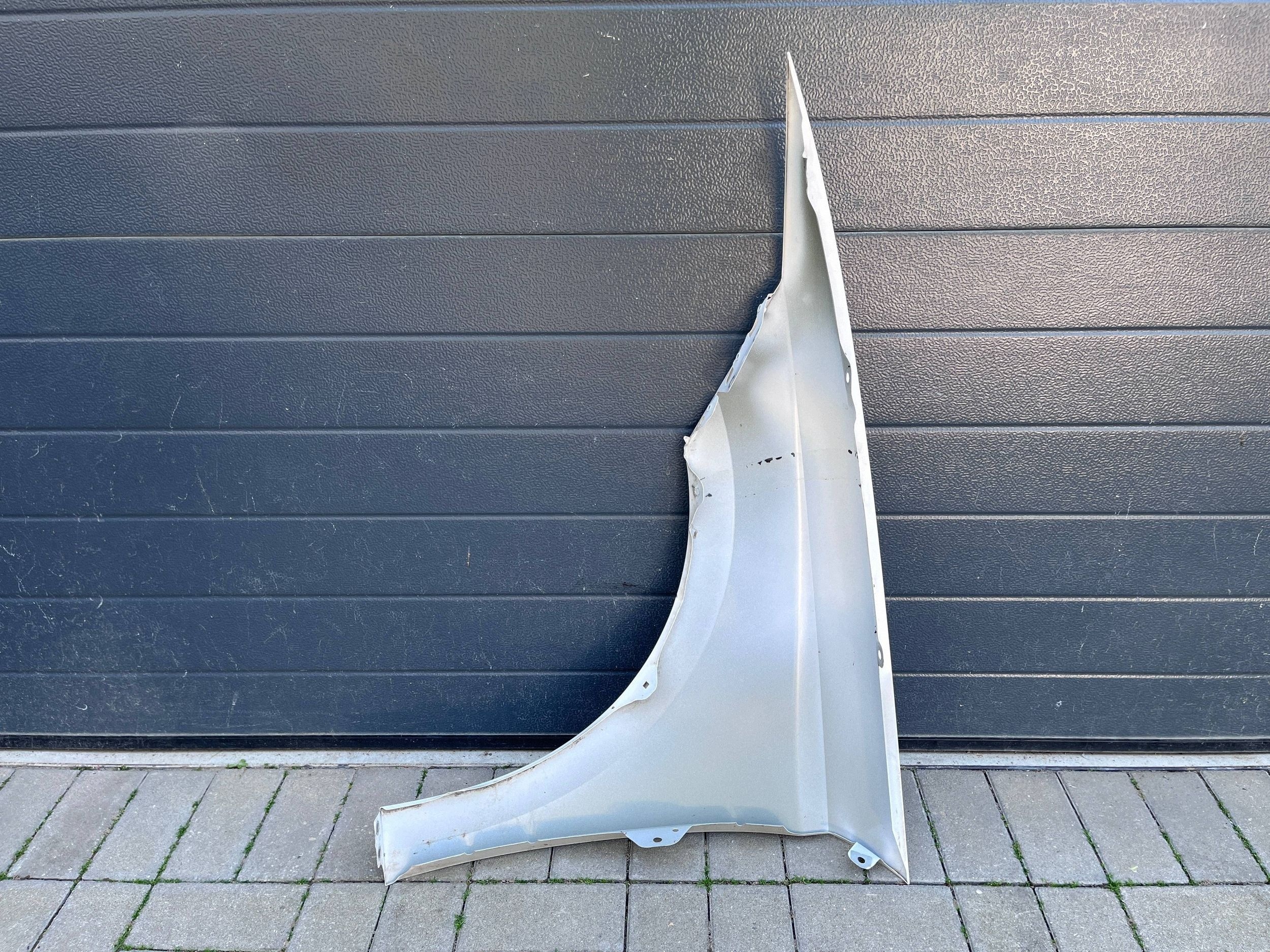 SEAT IBIZA V/5 6F 18- fender front front right