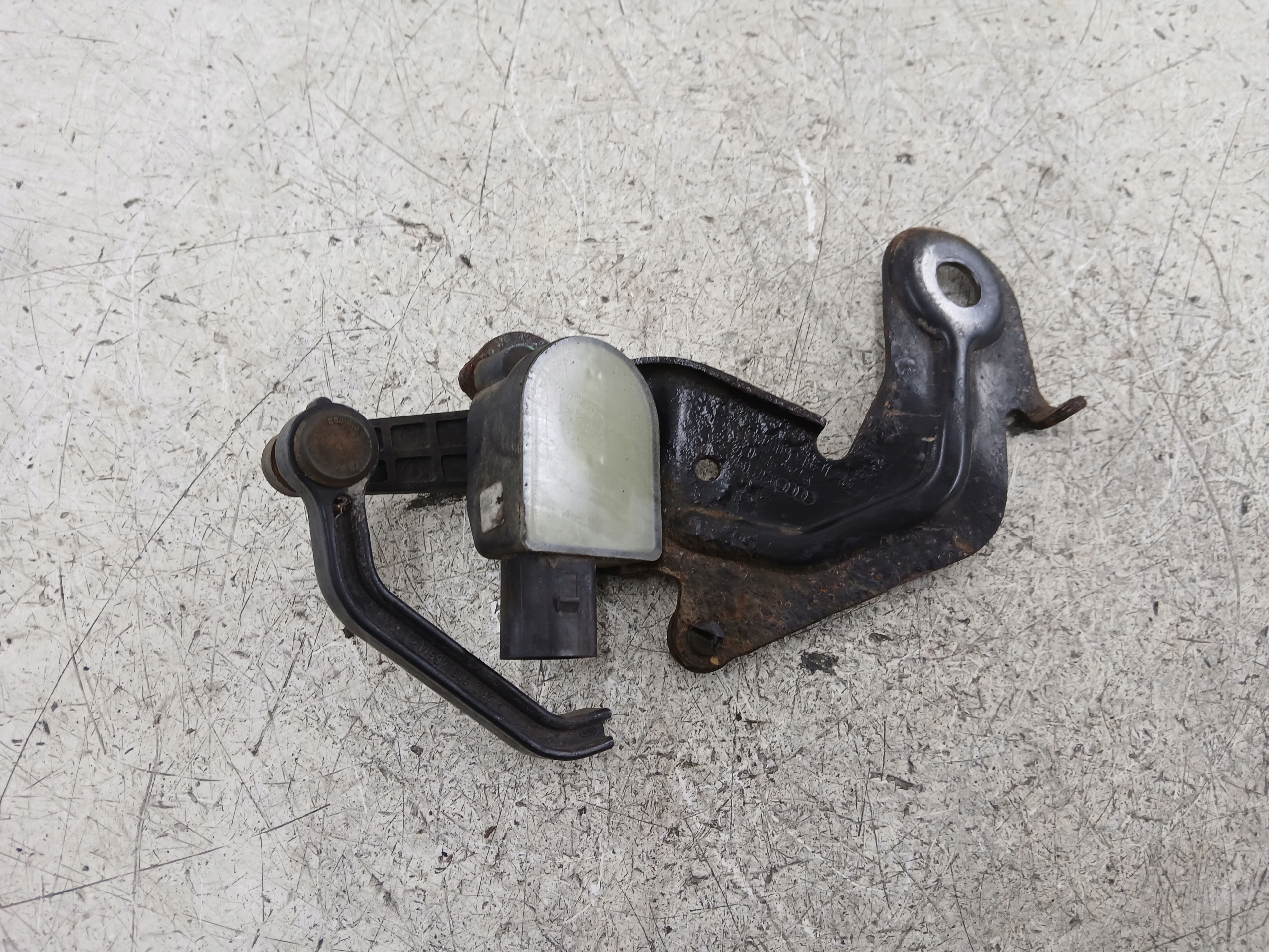 AUDI A6 C6 Sensor POZIOMOWANIA Leuchten 4F0616571K
