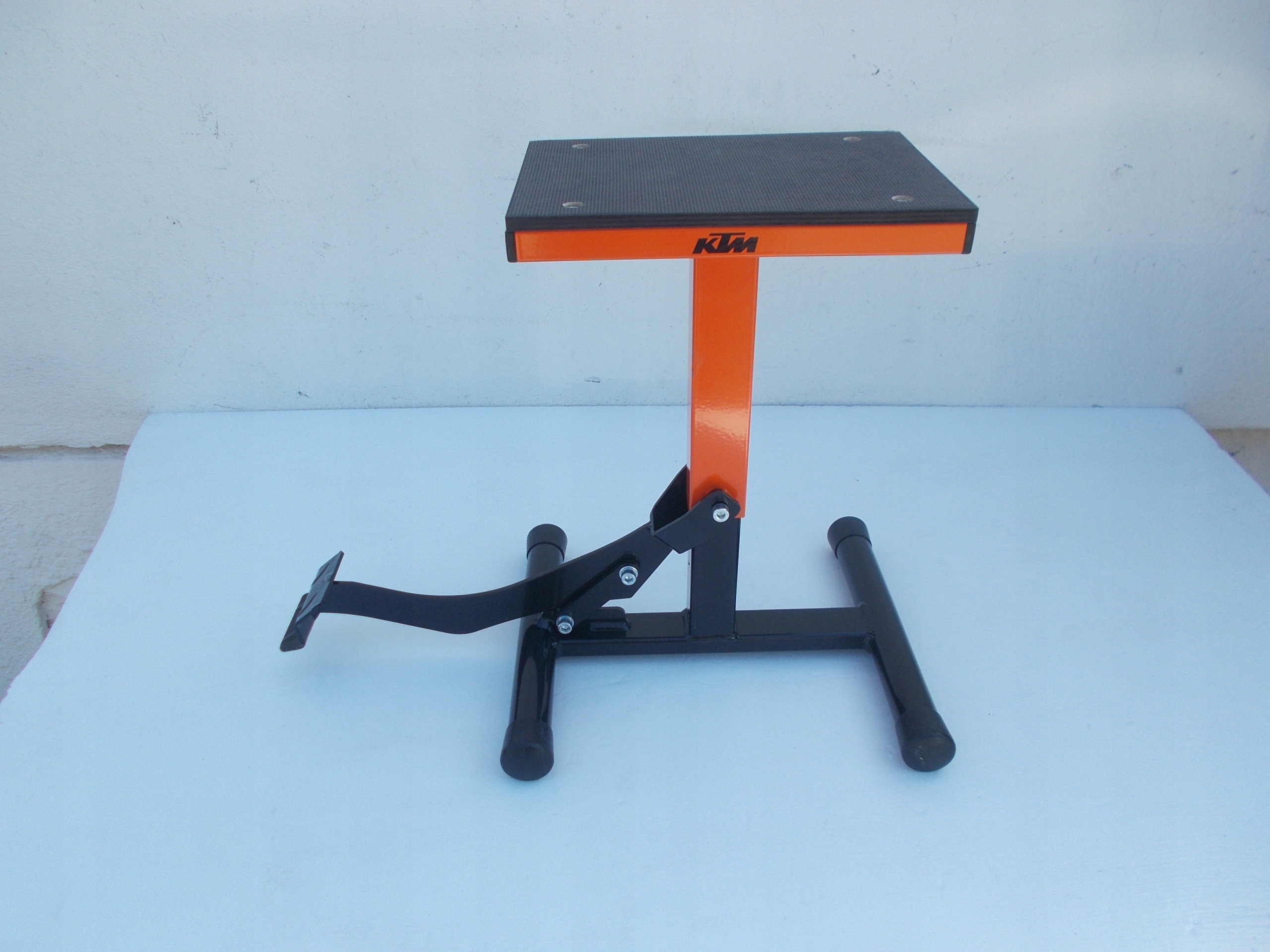 21e9de524ba580f4924da650f693