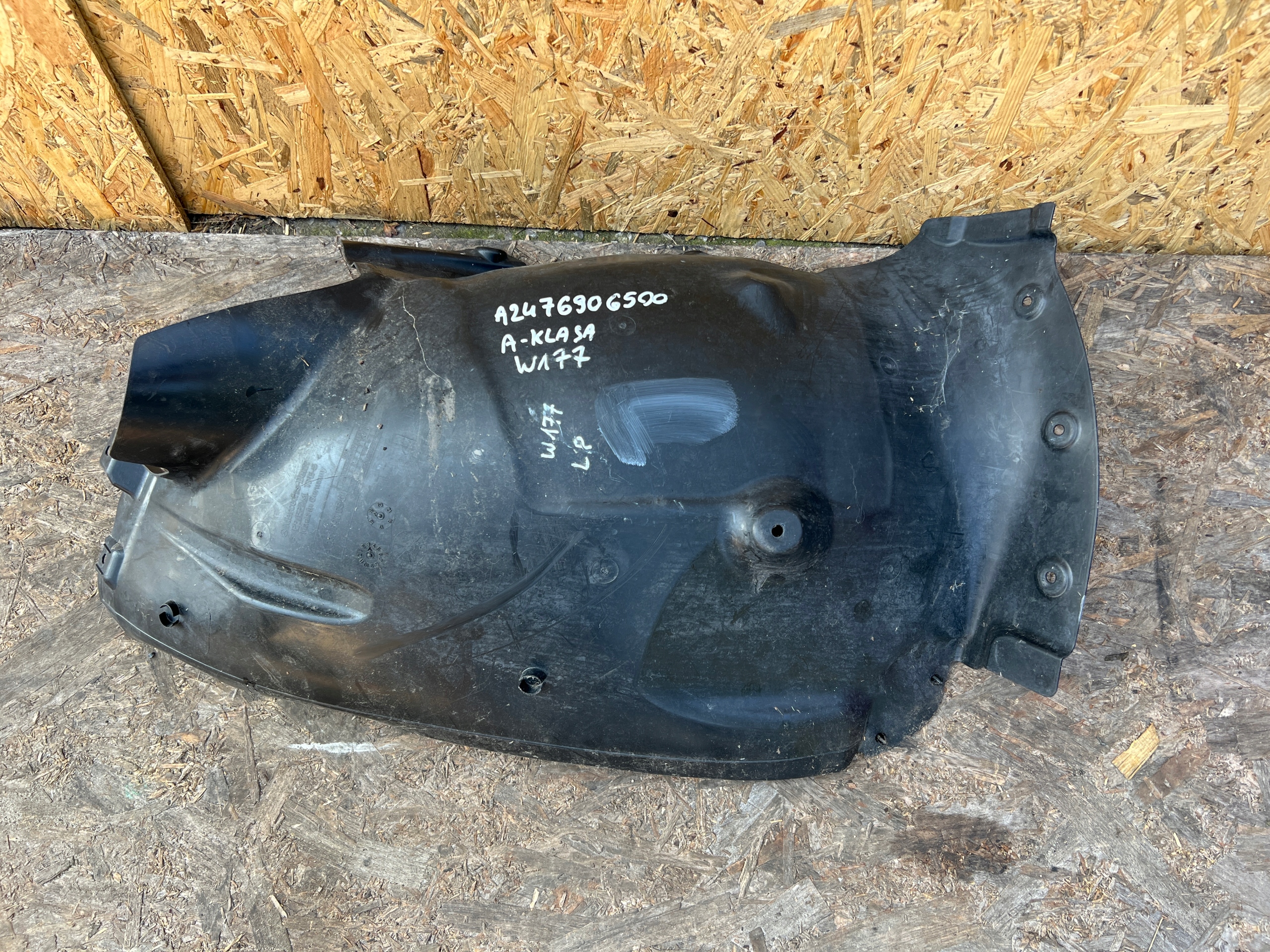 mudguard left front front MERCEDES W177 A2476906500
