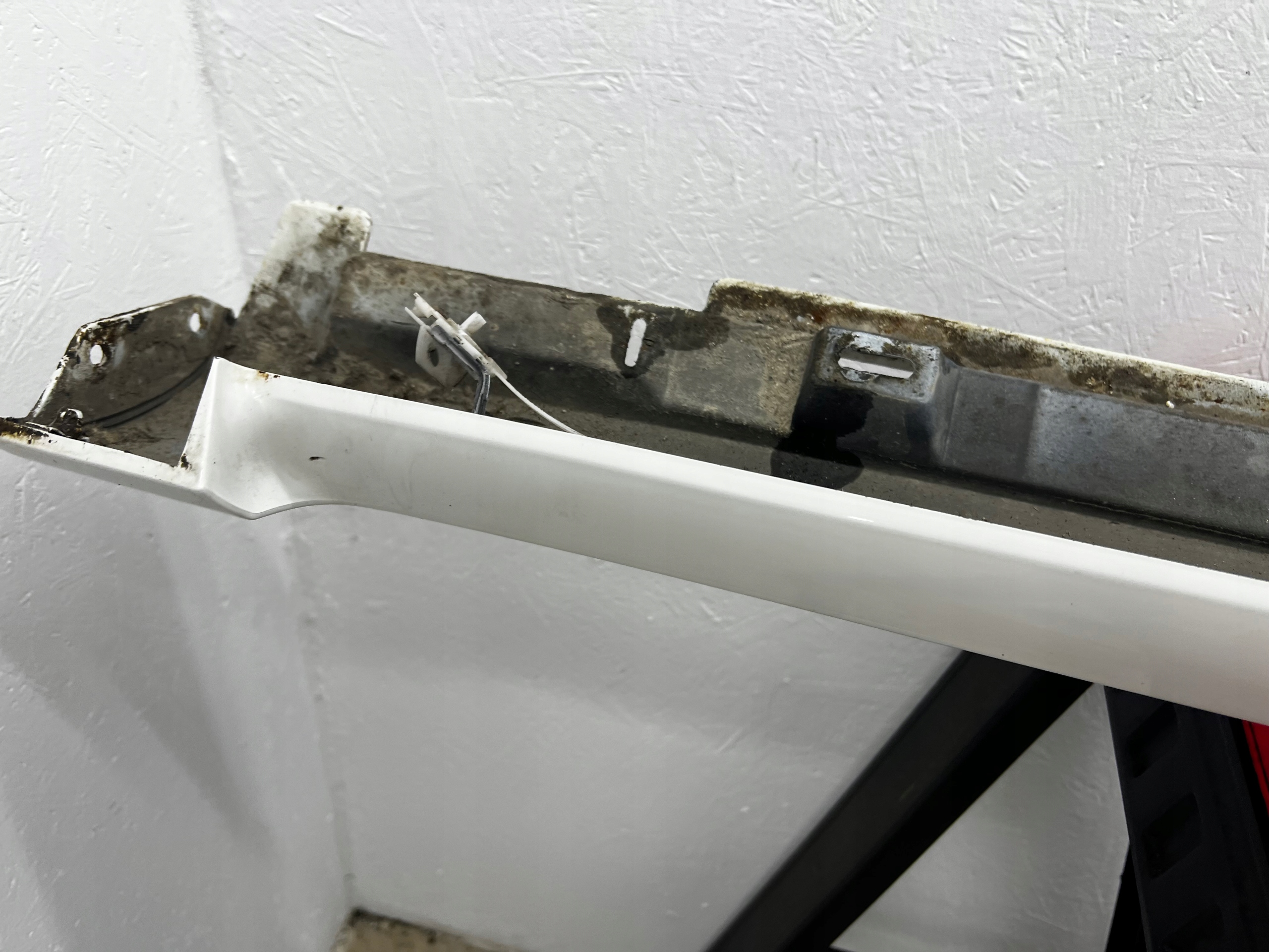 VW PASSAT B7 KOMBI moulding threshold left LB9A