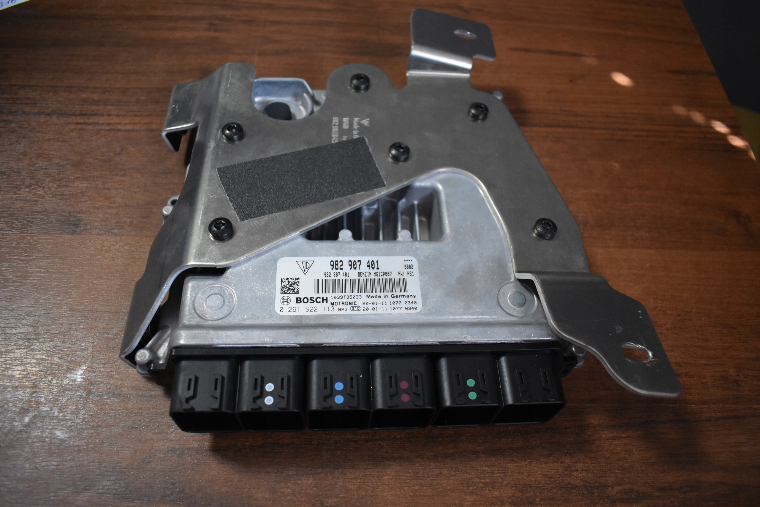 IDEALNY control unit ECU of the engine PORSCHE CAYMAN 982 1 9