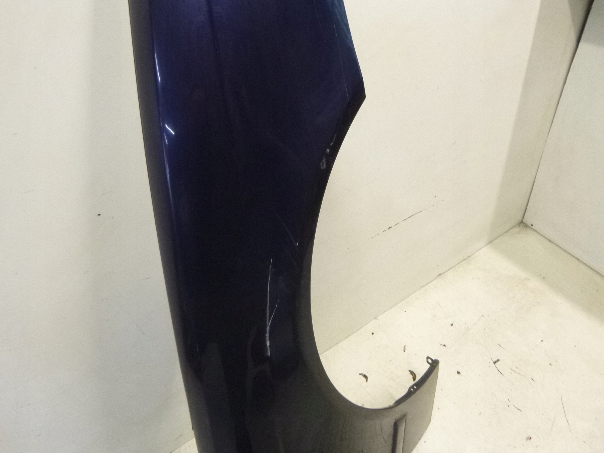 fender right BMW E39 99r.