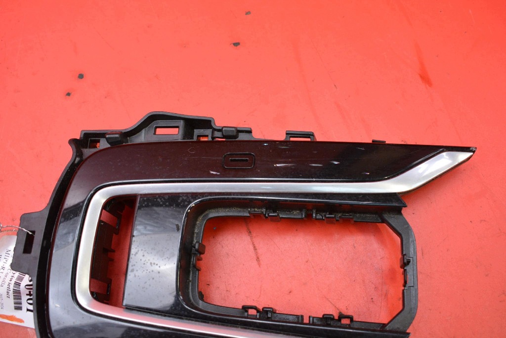 display rám obal změny převodů 76L507 TOYOTA COROLLA E21 18-25