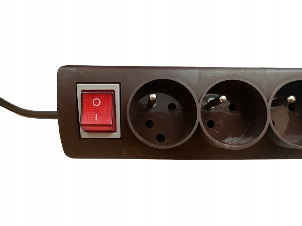 PRZEDŁUŻACZ PIĘCIOKROTNY Z UZIEM. BRĄZOWY 3M Marka Elgotech