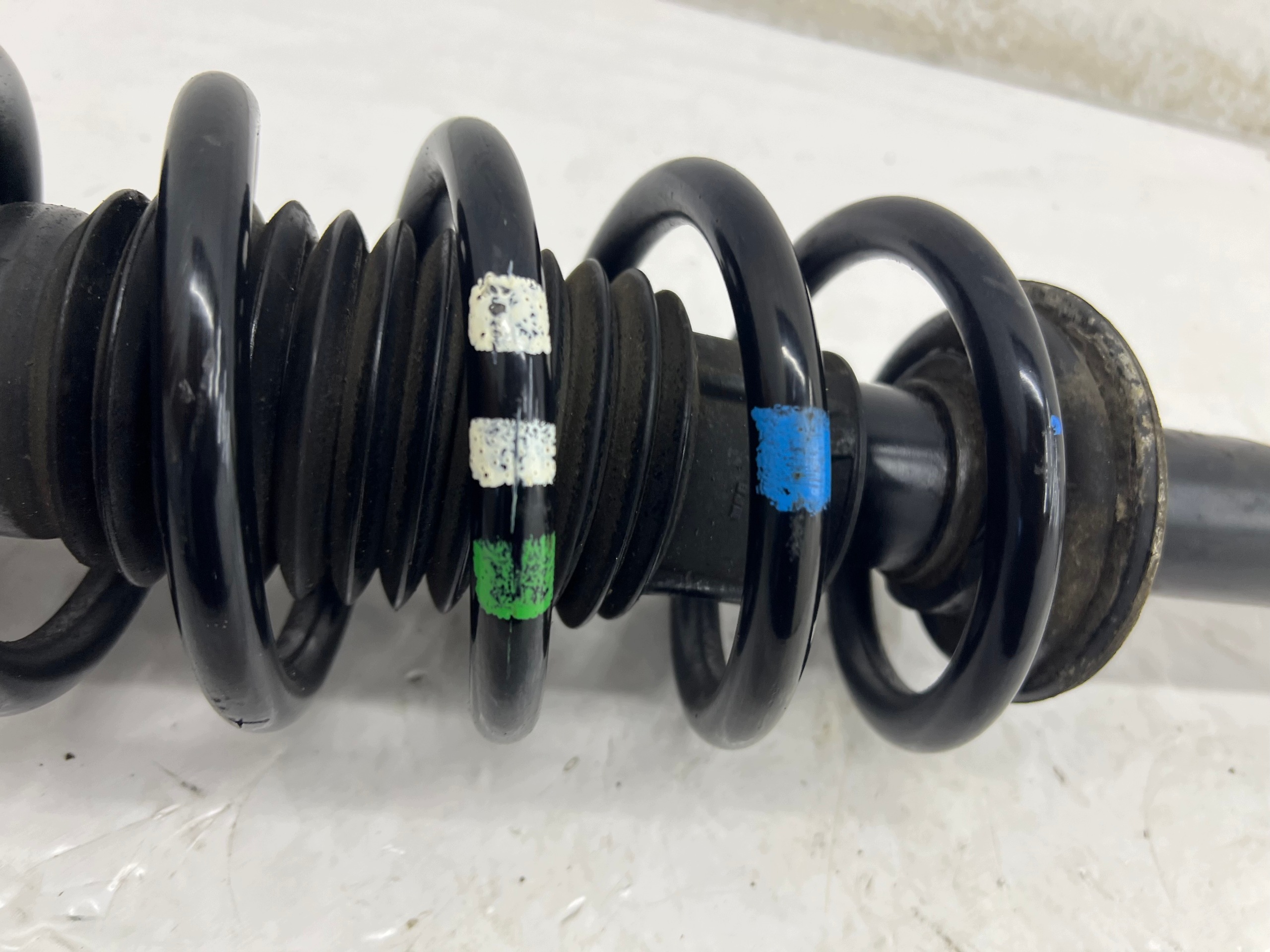 MERCEDES C-KLASA W205 14- shock absorber right front A2053207368