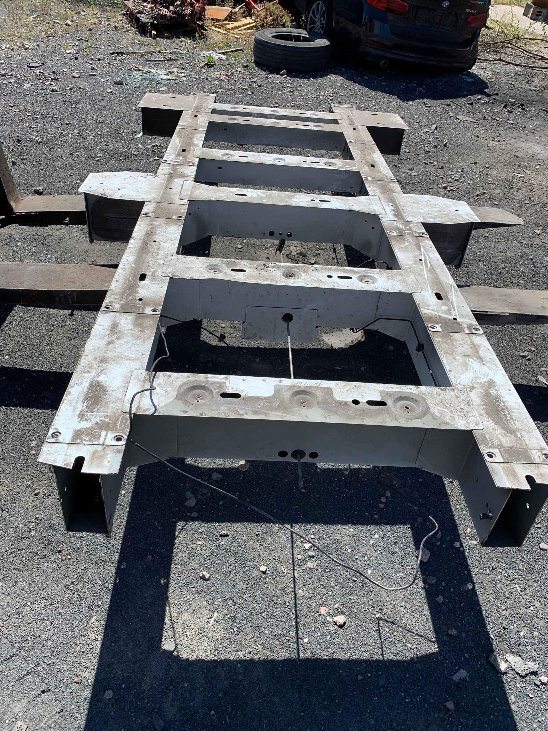 330CM - РАМА ЛОНЖЕРОН ЗАДНИЙ МАСТЕР III ЛИФТ MOVANO 2018R