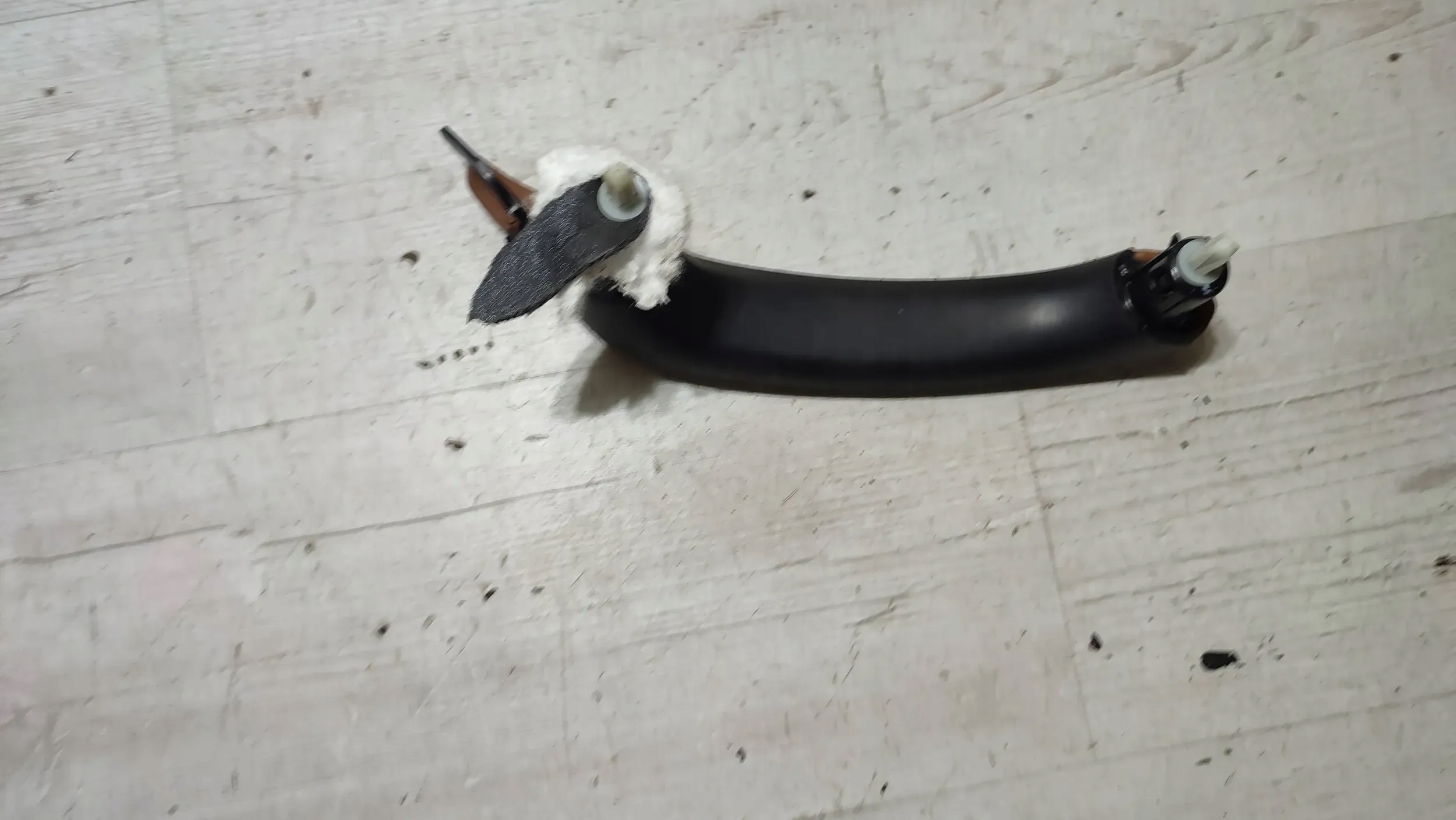 BMW X3 F25 15r 2.0d handle bracket door left rear part leather