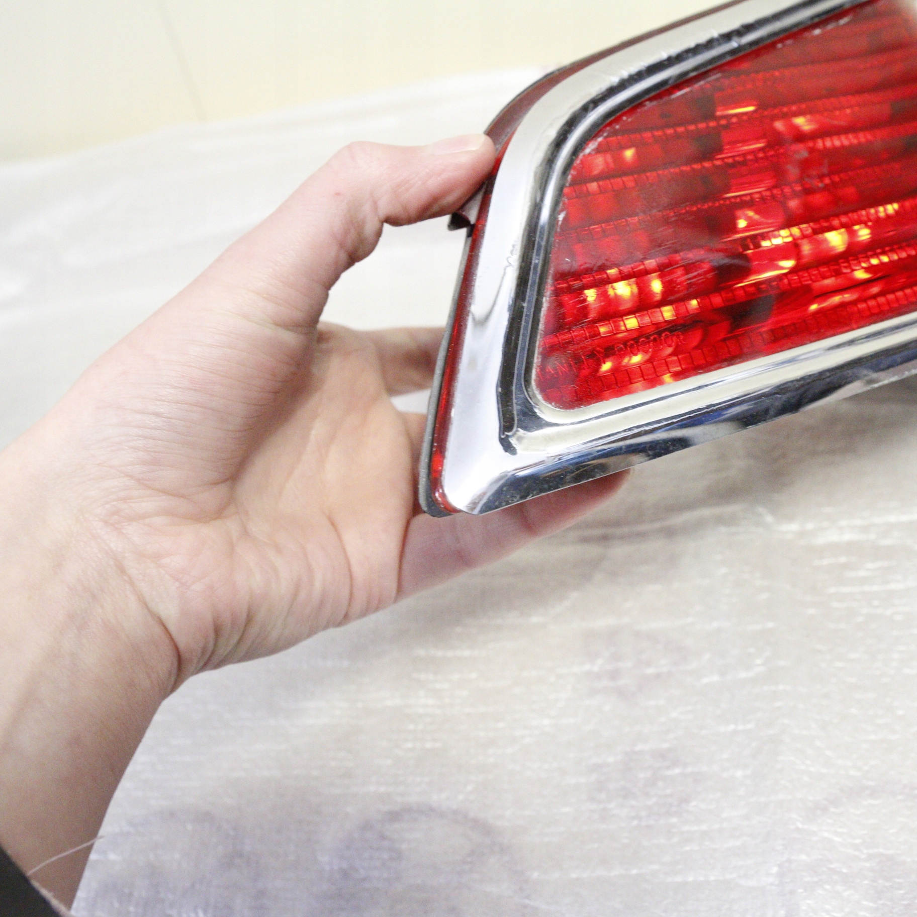 Honda Goldwing GL1800 Lampa kufra central PRAWA Producent Honda OE